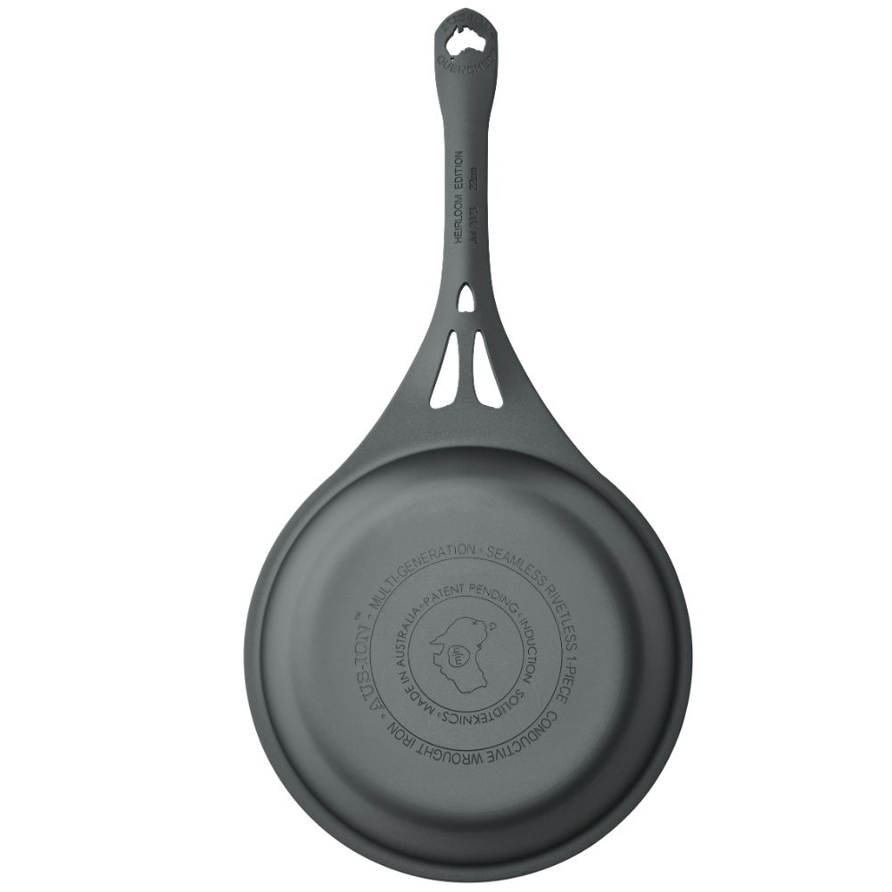 SolidTeknics AUS-ION™ 24cm Crêpe Pan