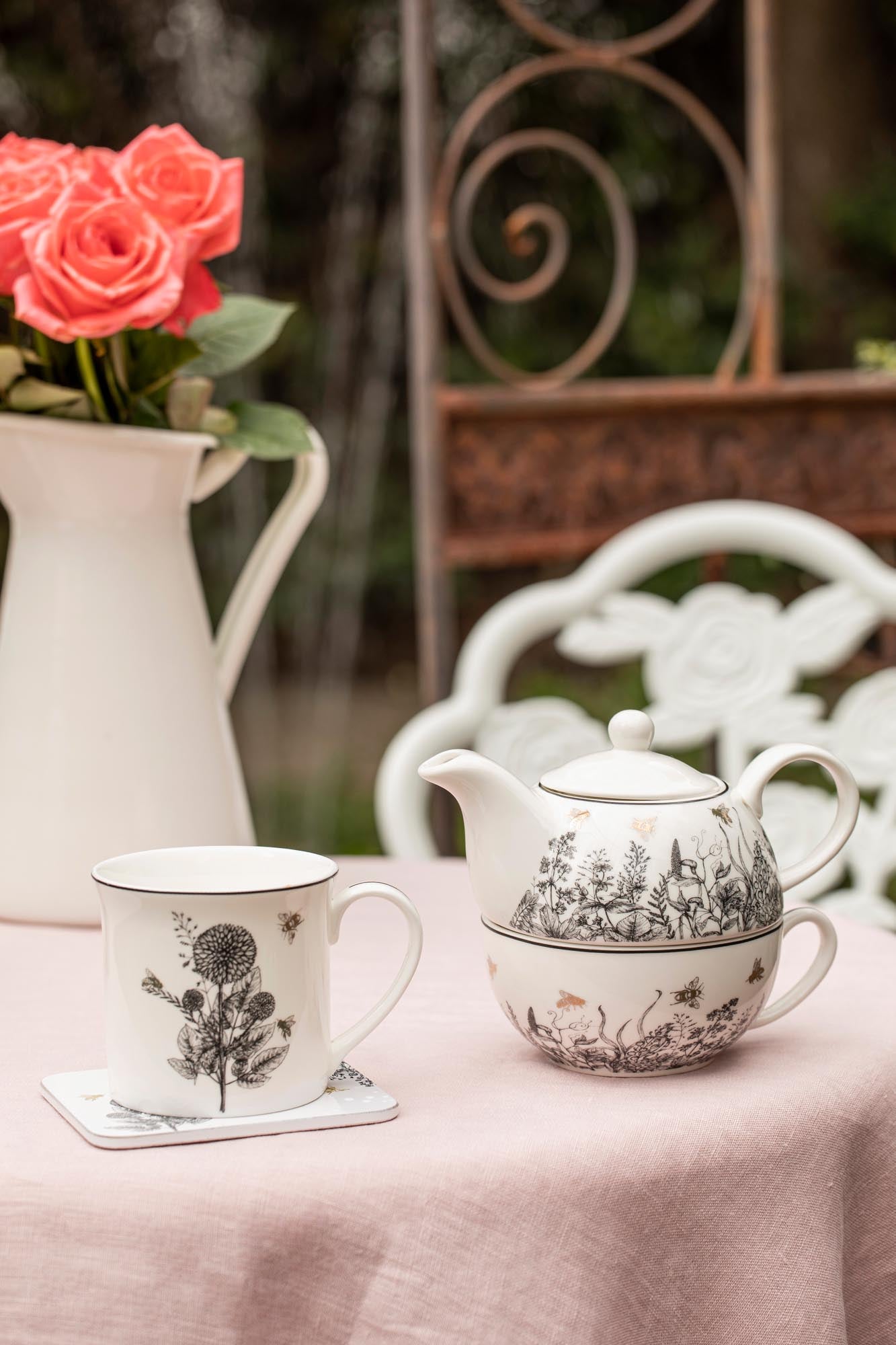 Ashdene Queen Bee Wide Flare Mug