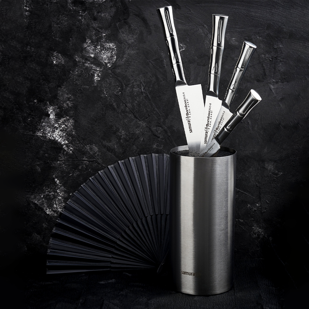 Samura BAMBOO Knife Block Set with 4 Kitchen Knives: Paring Knife, Utility Knife, Slicing Knife, Chef’s Knife, Brush Block