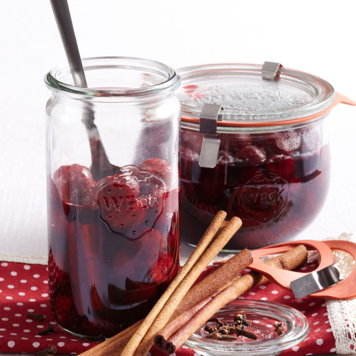 Weck Cylinder Jar with Lid 60x130mm (340ml)