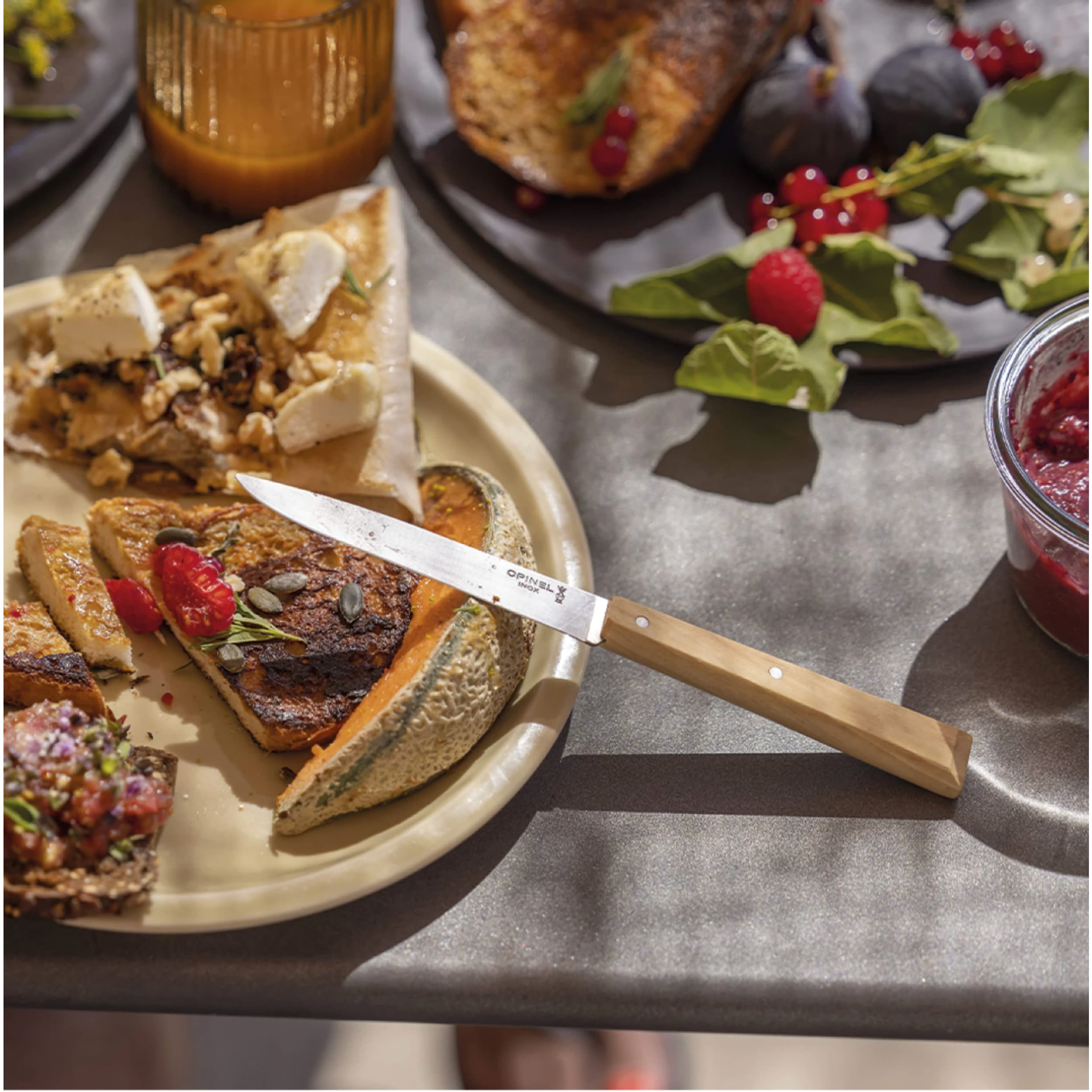 Opinel La Table au Soleil Cutlery 8 Piece Set Olive