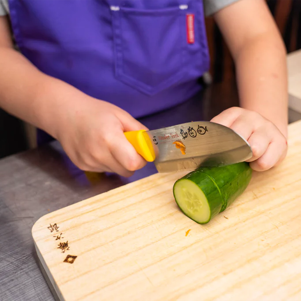 Tojiro Professional Kiri Wood Cutting Board Large, 29.5x53cm