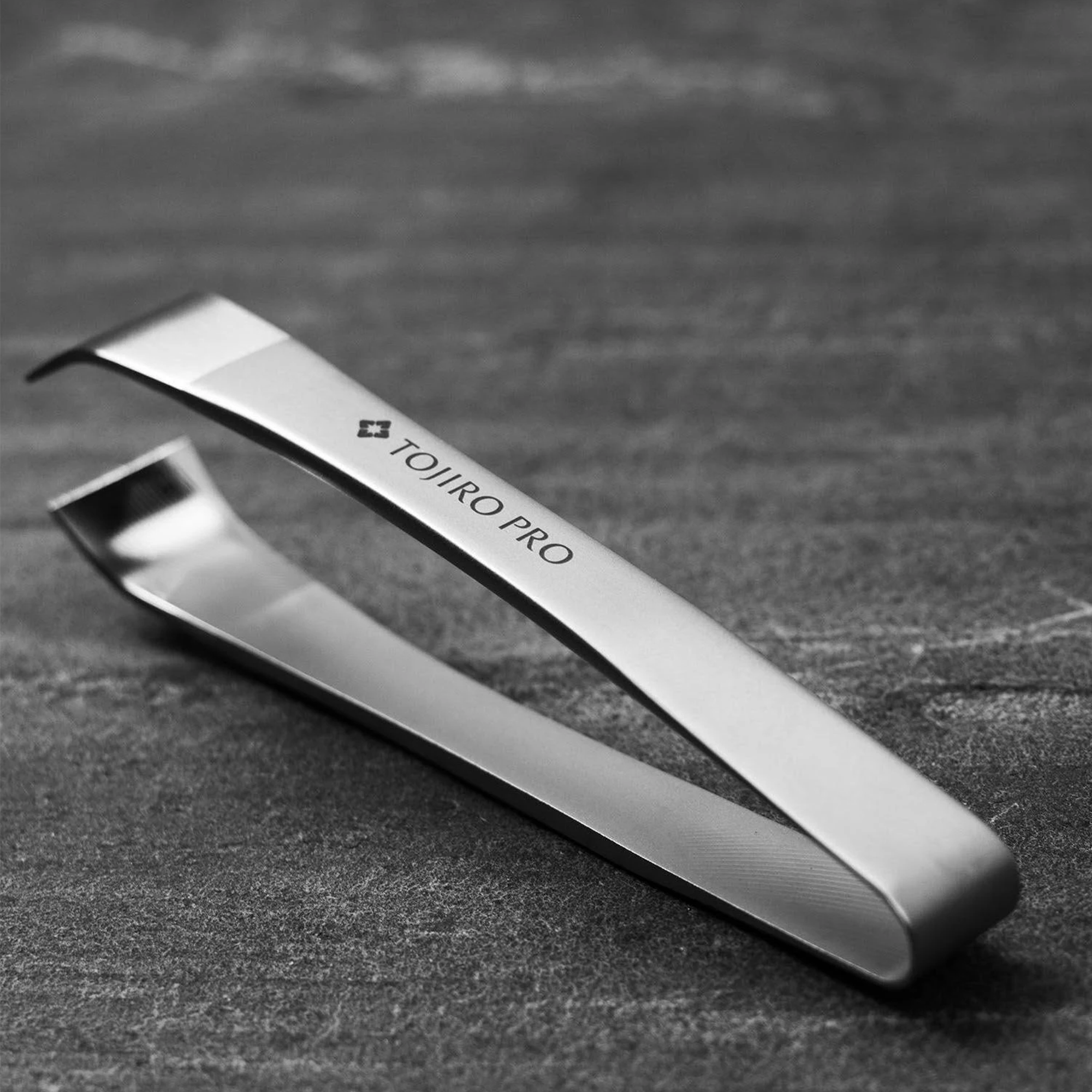 Tojiro "PRO" Fish Bone Tweezer