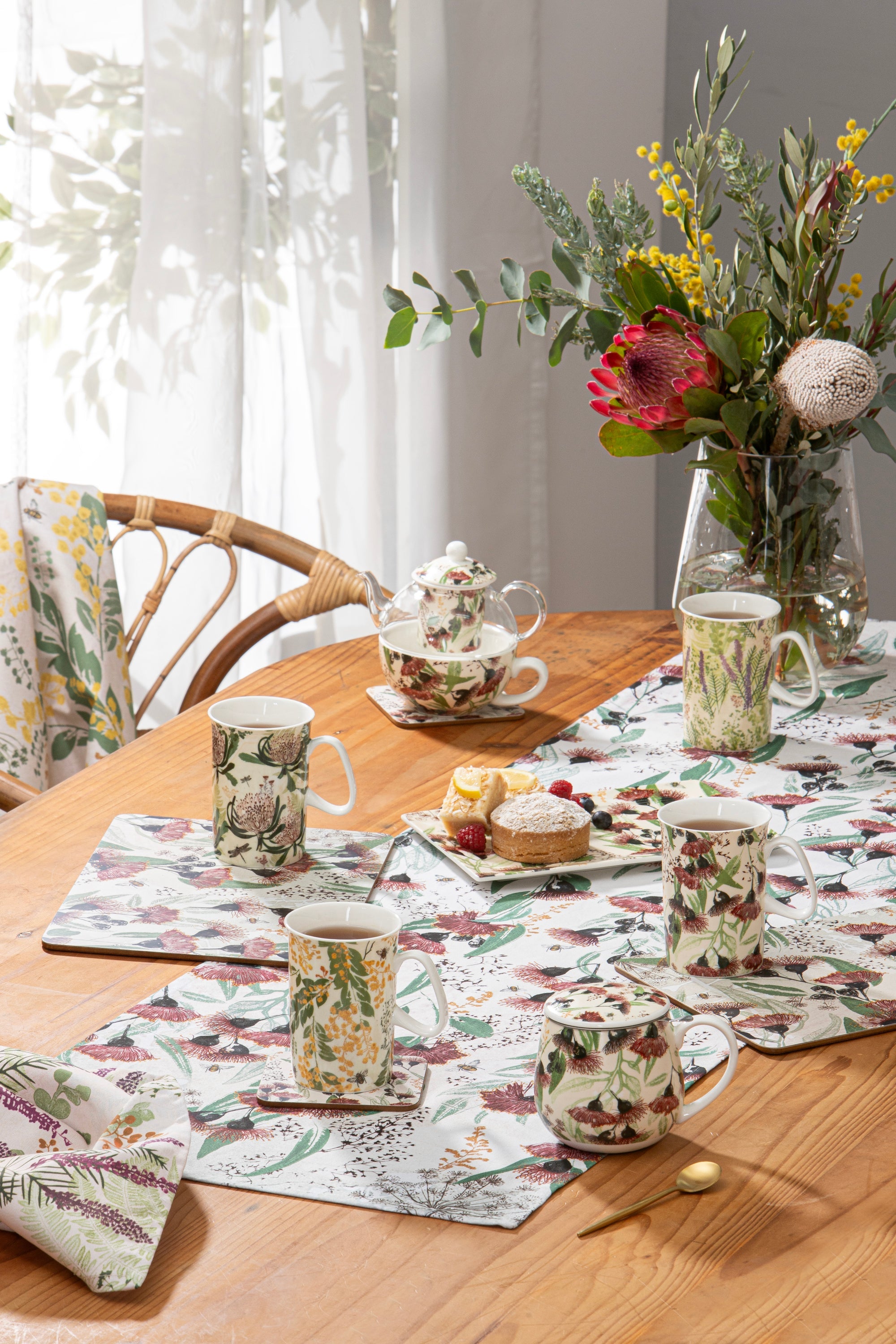 Ashdene Trudy's Garden Silver Princess Round Surface Protector