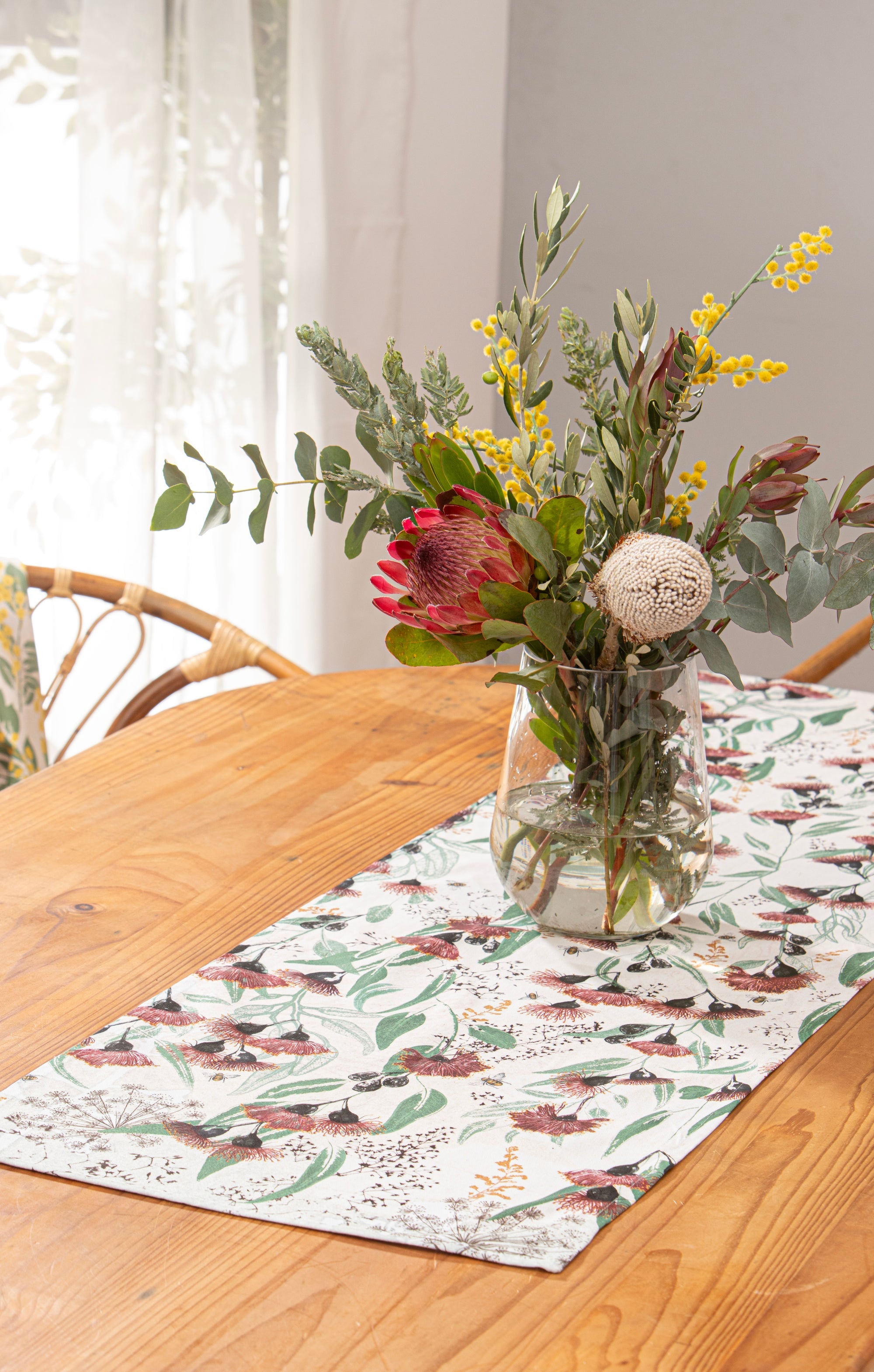 Ashdene Trudy's Garden Silver Princess Table Runner