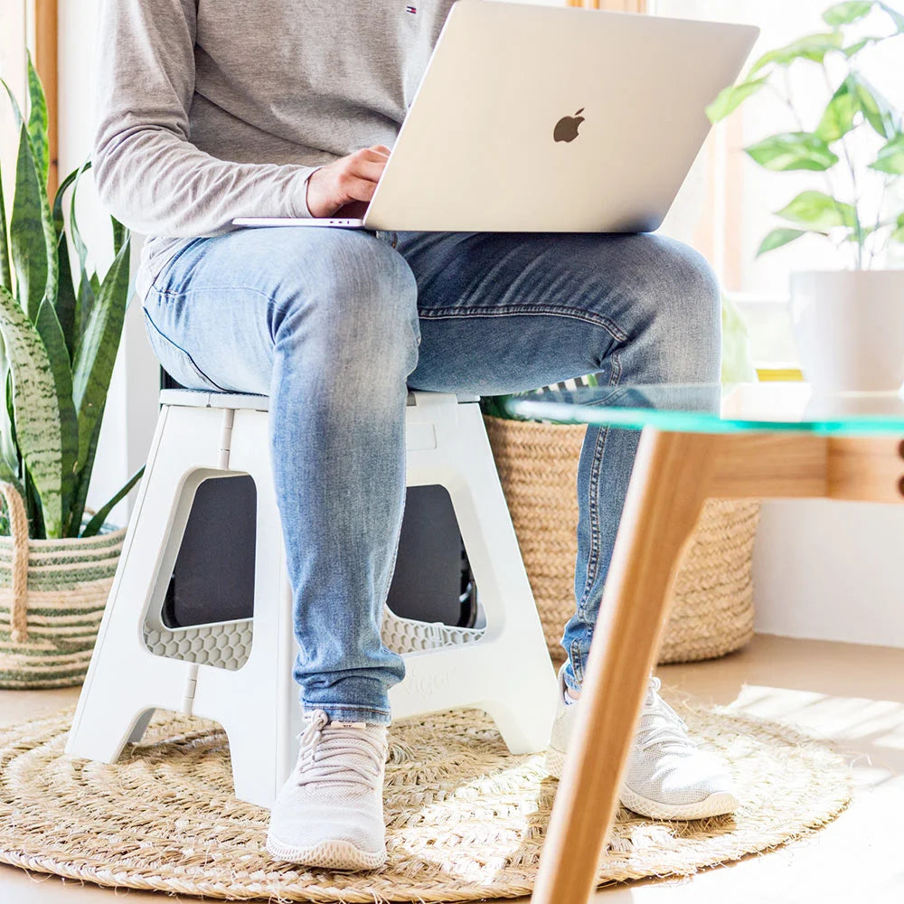 Compact Foldable 40cm Stool