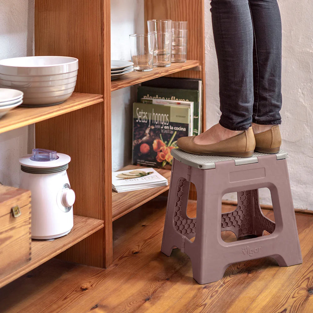 Vigar Compact Foldable 32cm Stool