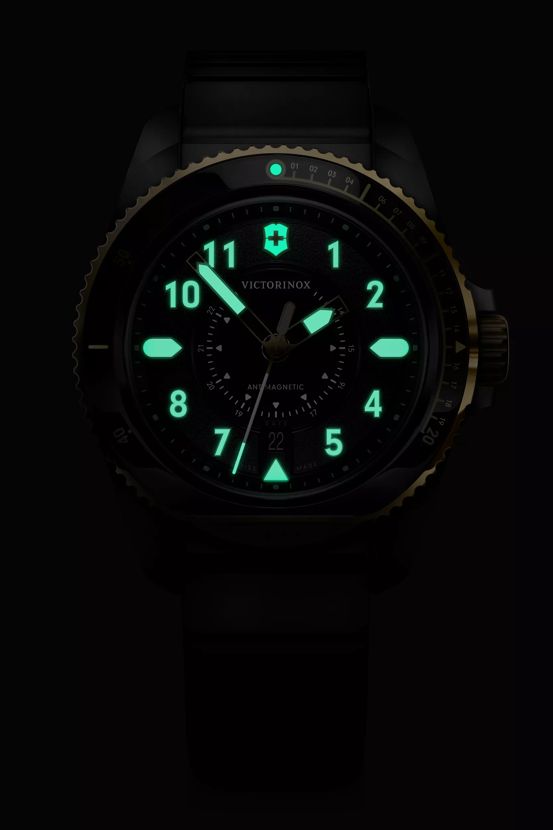 Victorinox Journey 1884 Watch - S/s Case - Green Ceramic - Bracelet