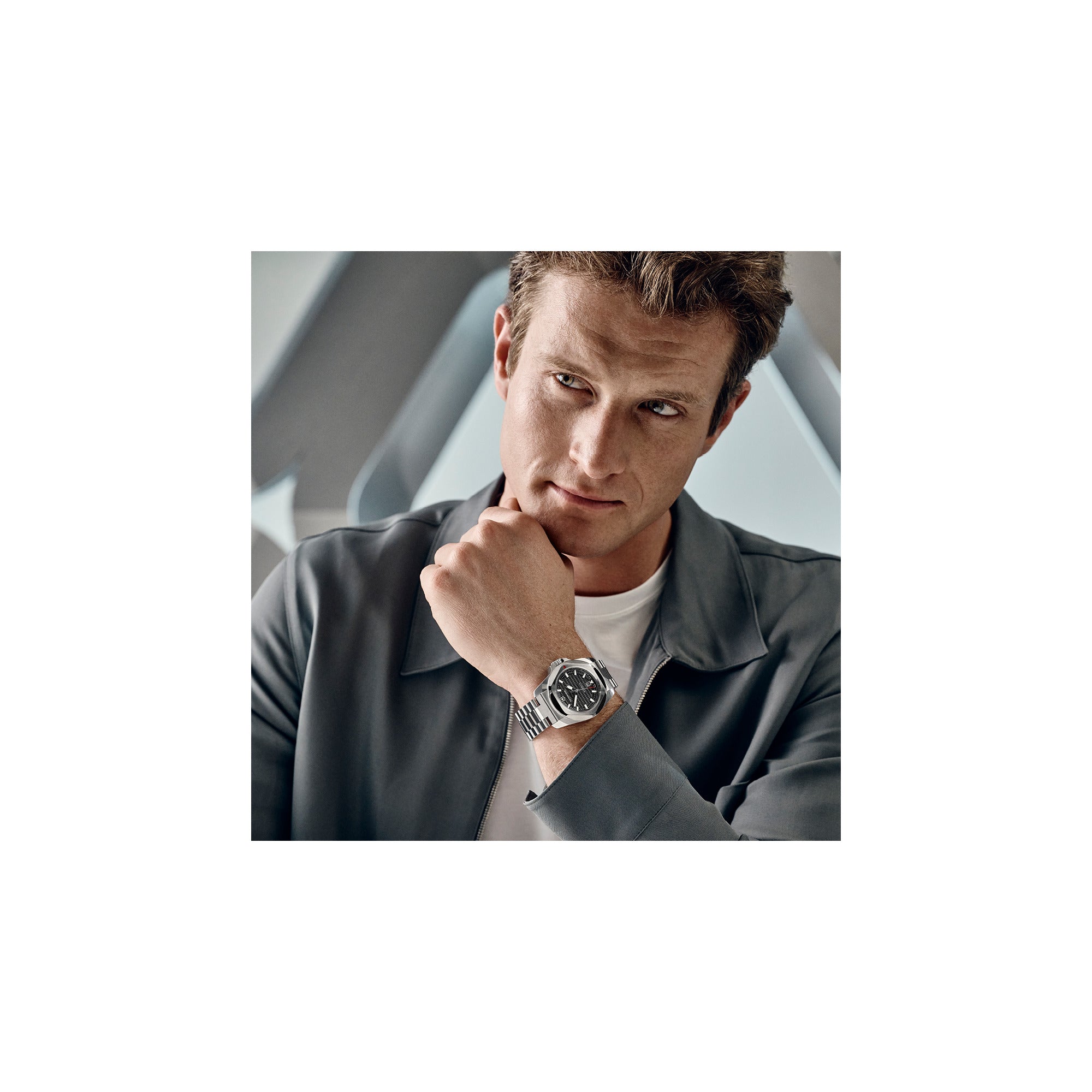 Victorinox I.N.O.X. Automatic 41mm Stainless Steel Bracelet - Black Dial