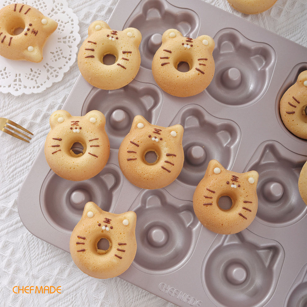 CHEFMADE Bear & Cat Cake Pan 12 Cup (WK9930)