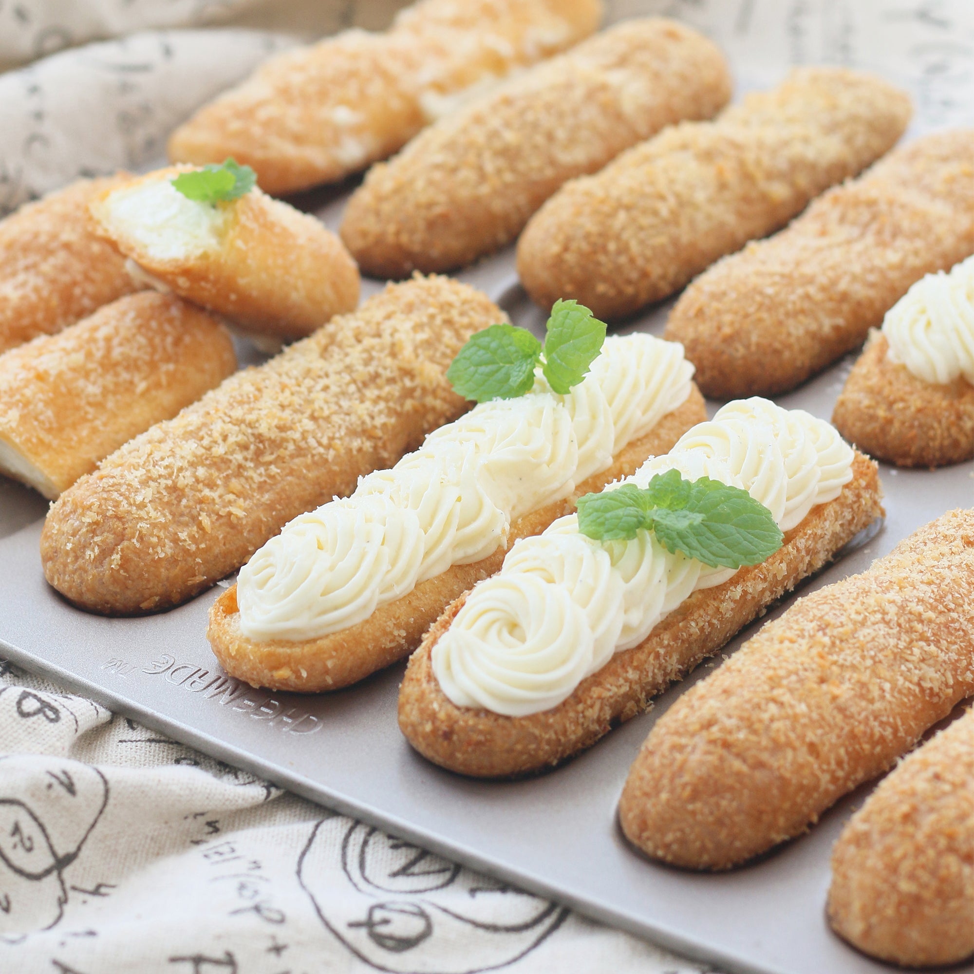CHEFMADE Éclair Mould 14 Piece (WK9172)