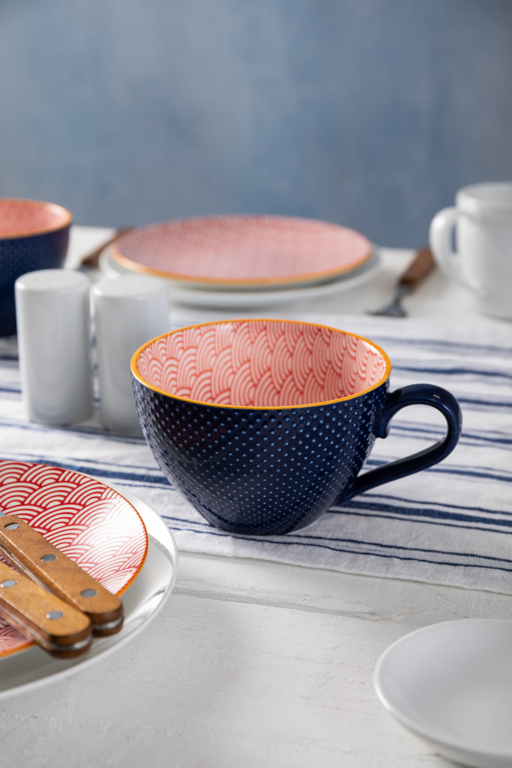 Mikasa Stoneware Mug 330ml (Red & Blue Arc)
