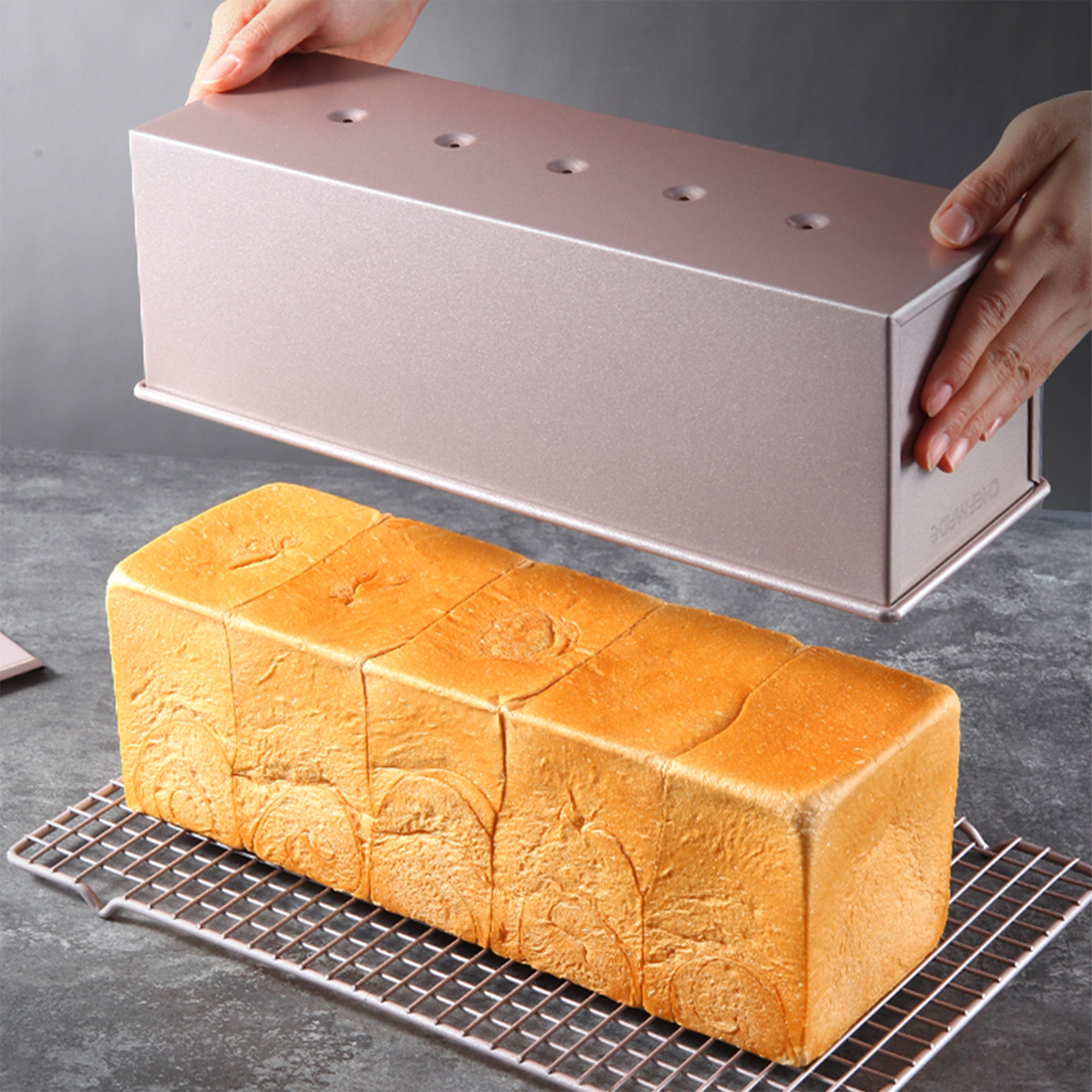 CHEFMADE Loaf Pan with Lid 1.2kg 39cm (CM6011)