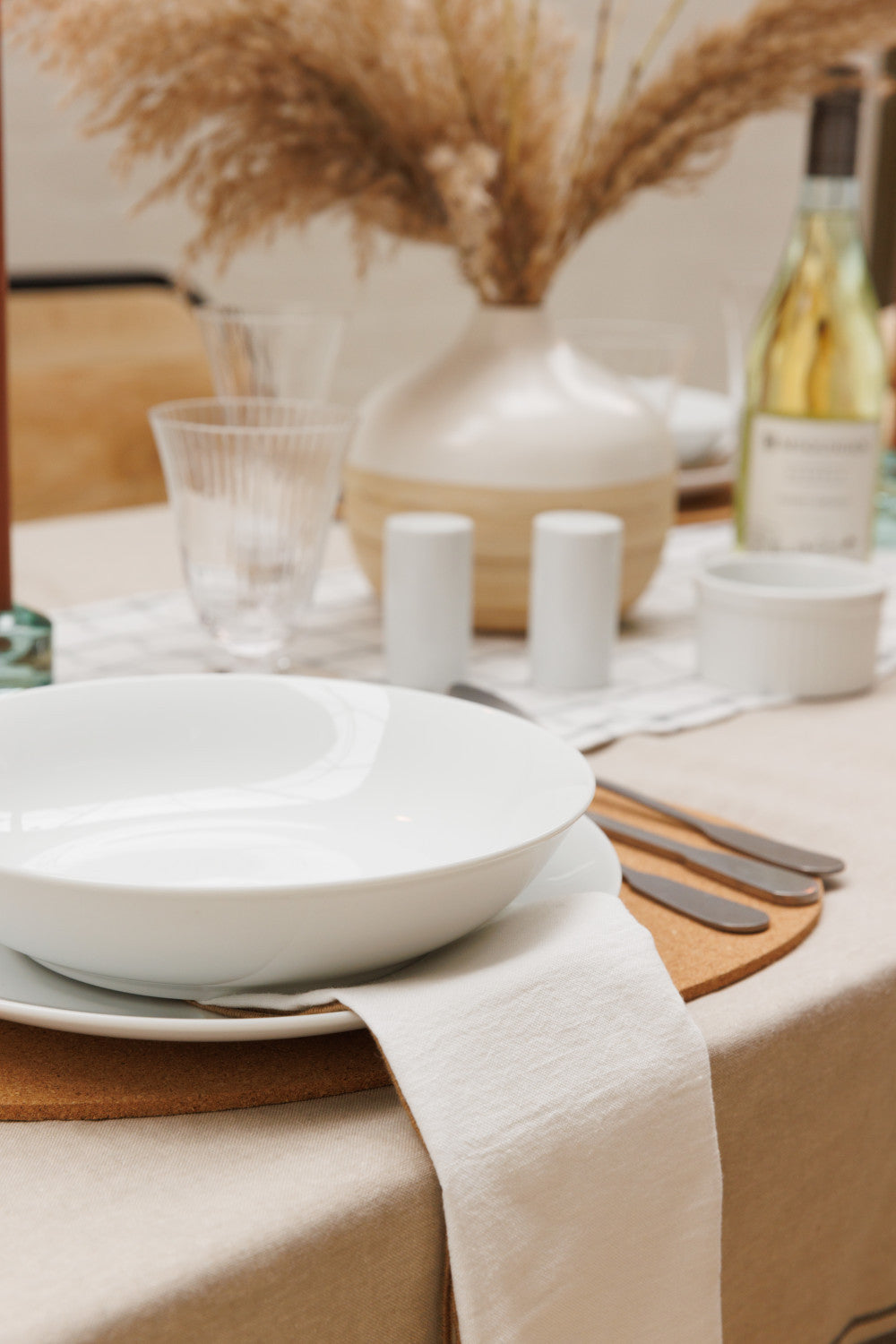 Mikasa Chalk Porcelain Pasta Bowl Set 4 Piece 23cm (White)