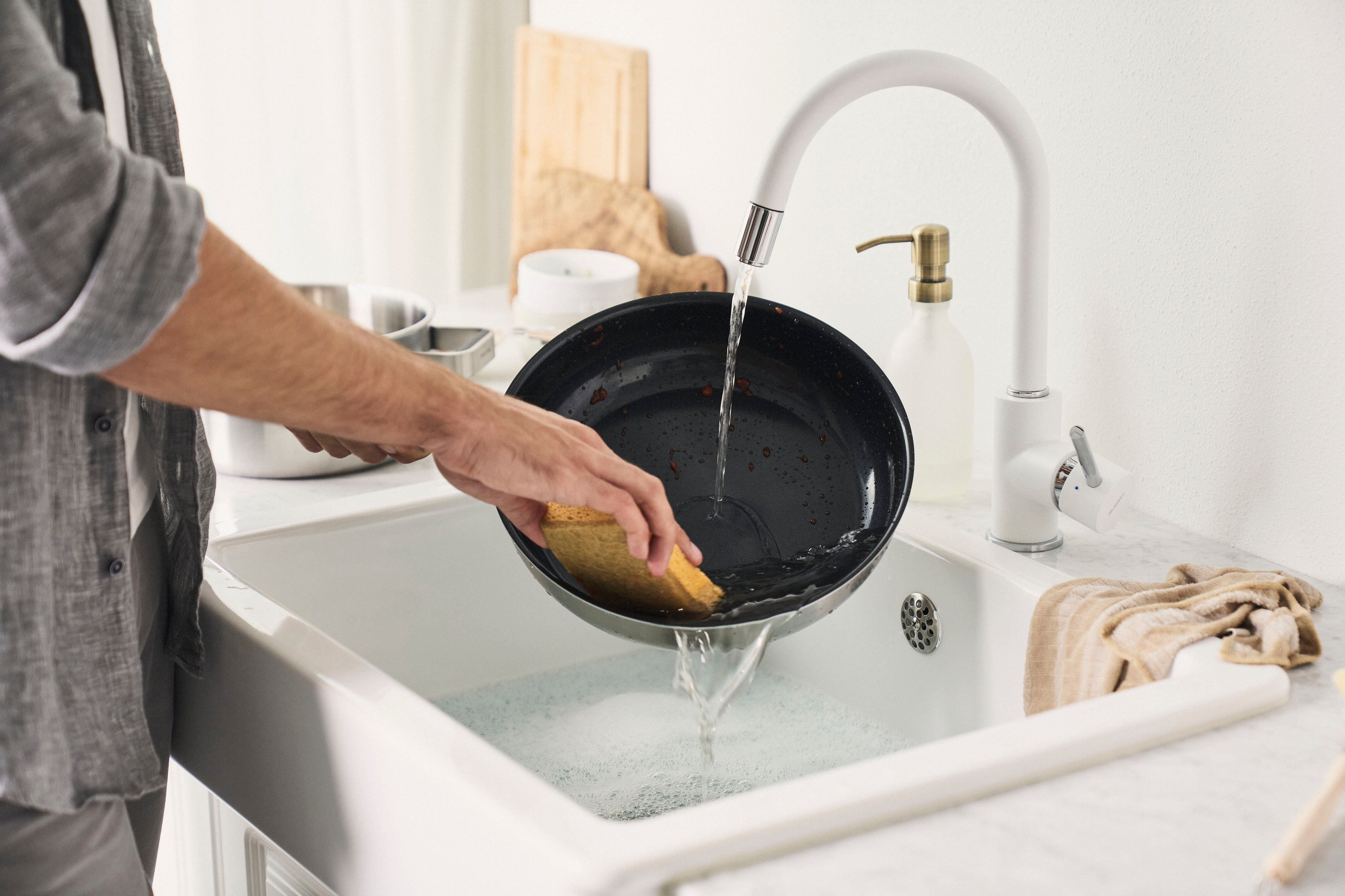 Zwilling Pure Ceramic Frypan 24cm S/S