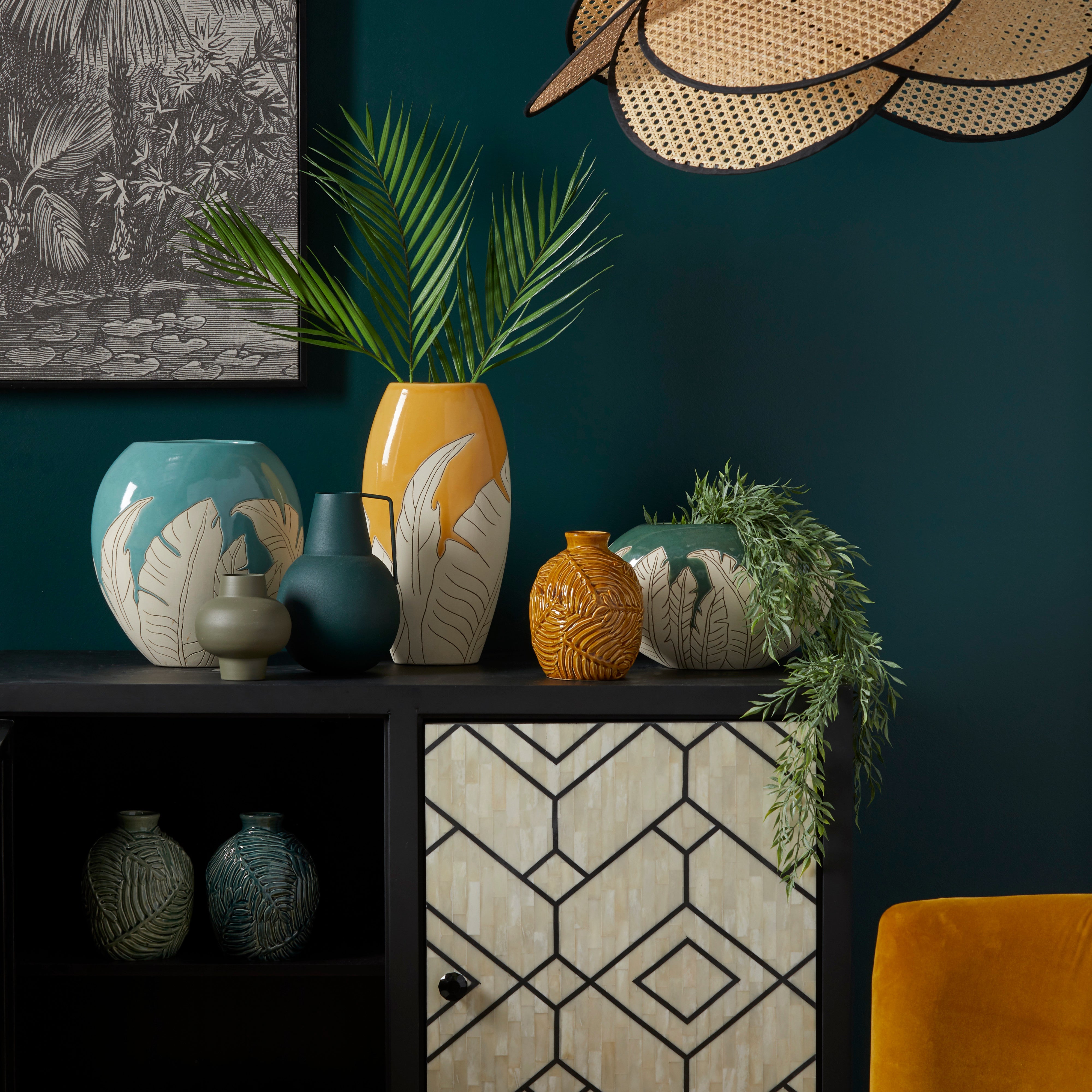 Amalfi Fiore Floor Lamp Black & Natural