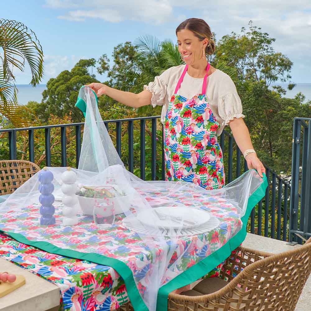 Annabel Trends Buzz Off Food Cover White Spot
