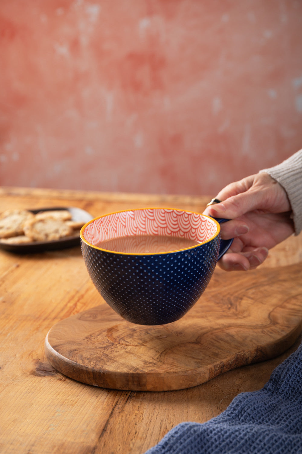 Mikasa Stoneware Mug 330ml (Red & Blue Arc)