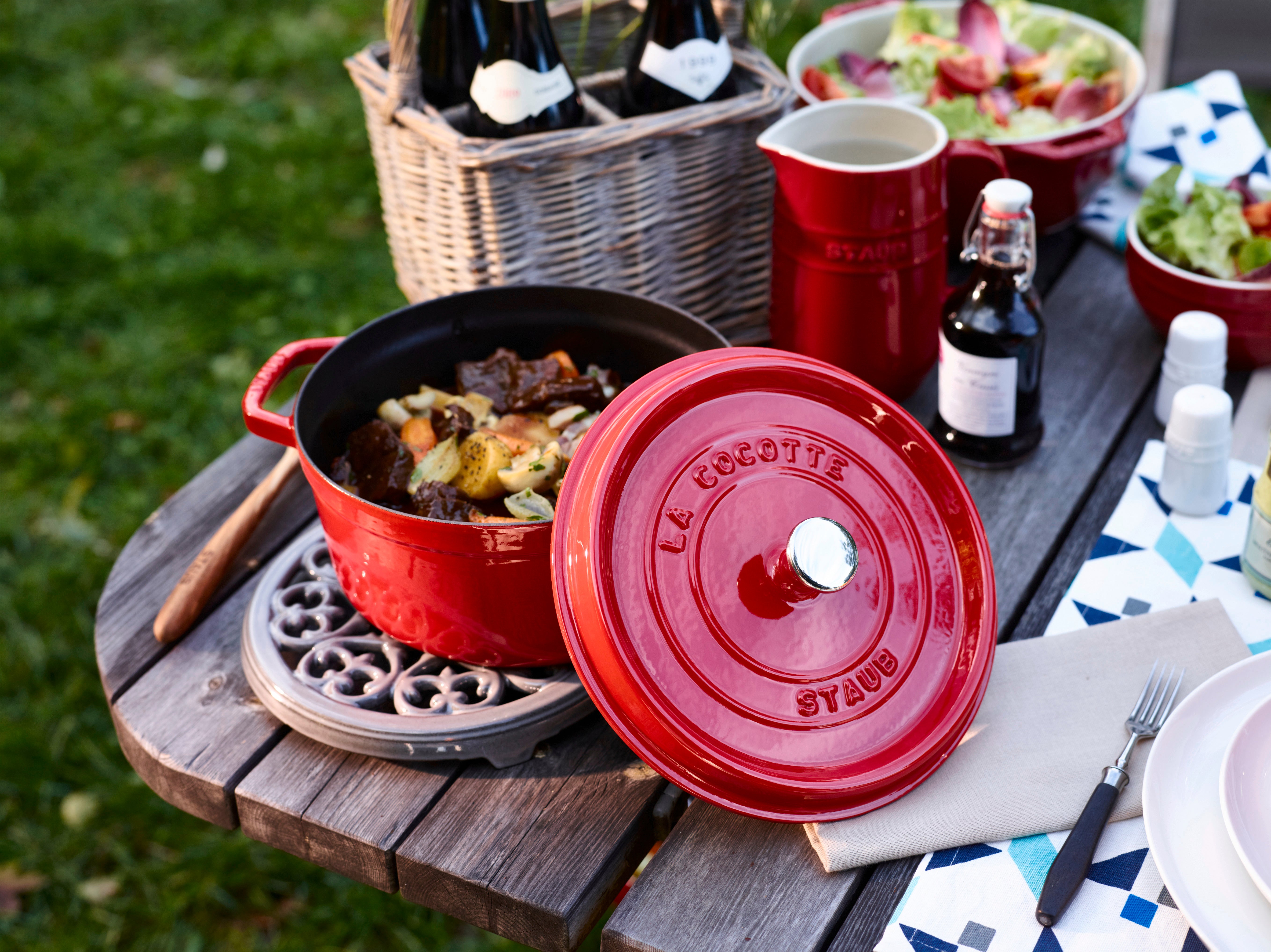 Staub Round Cocotte - 26cm Cherry Red