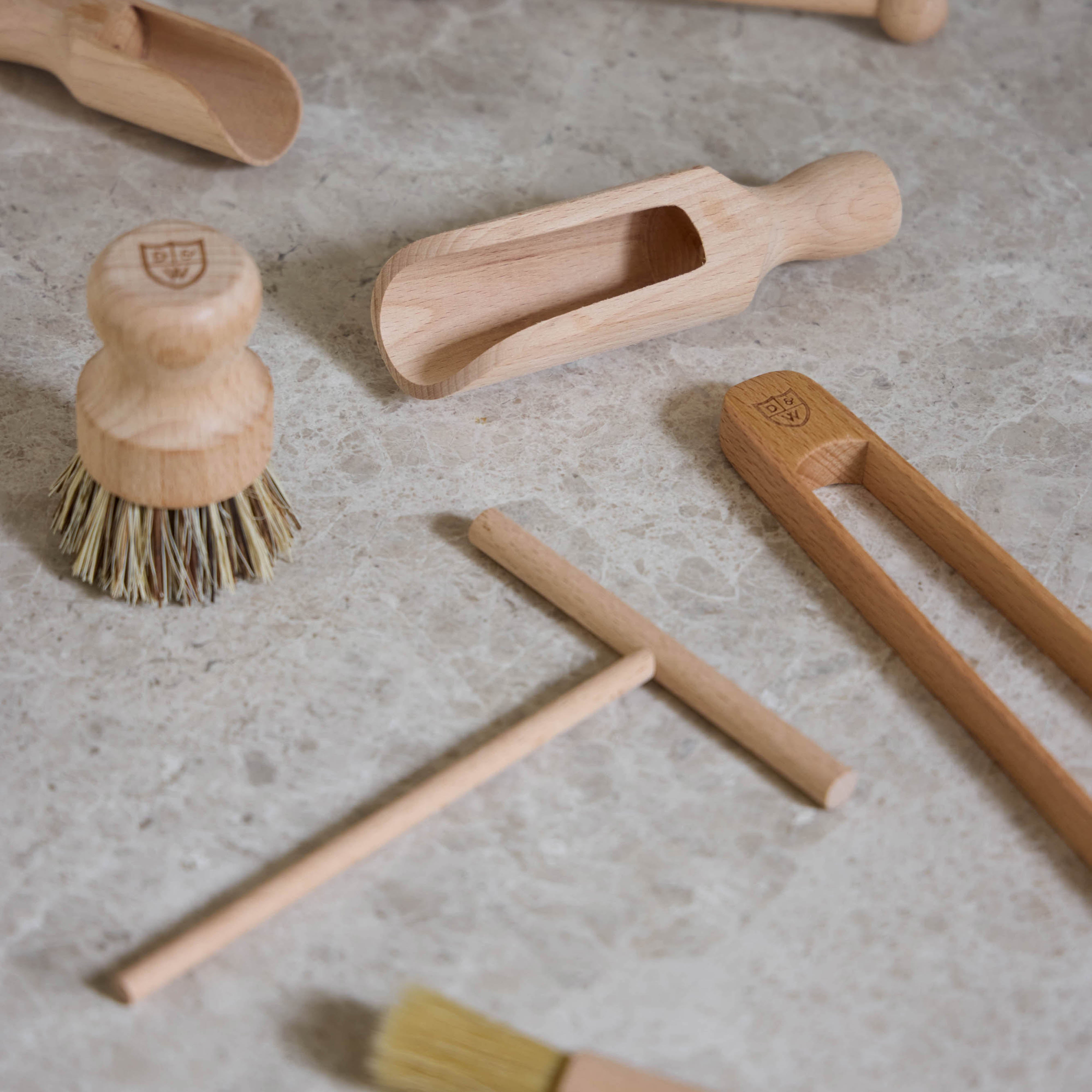 Davis & Waddell Heritage Beechwood Vegetable Brush Natural