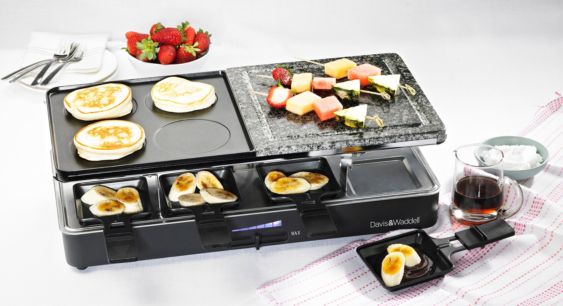 Davis & Waddell 8 Person Electric Party Grill Black