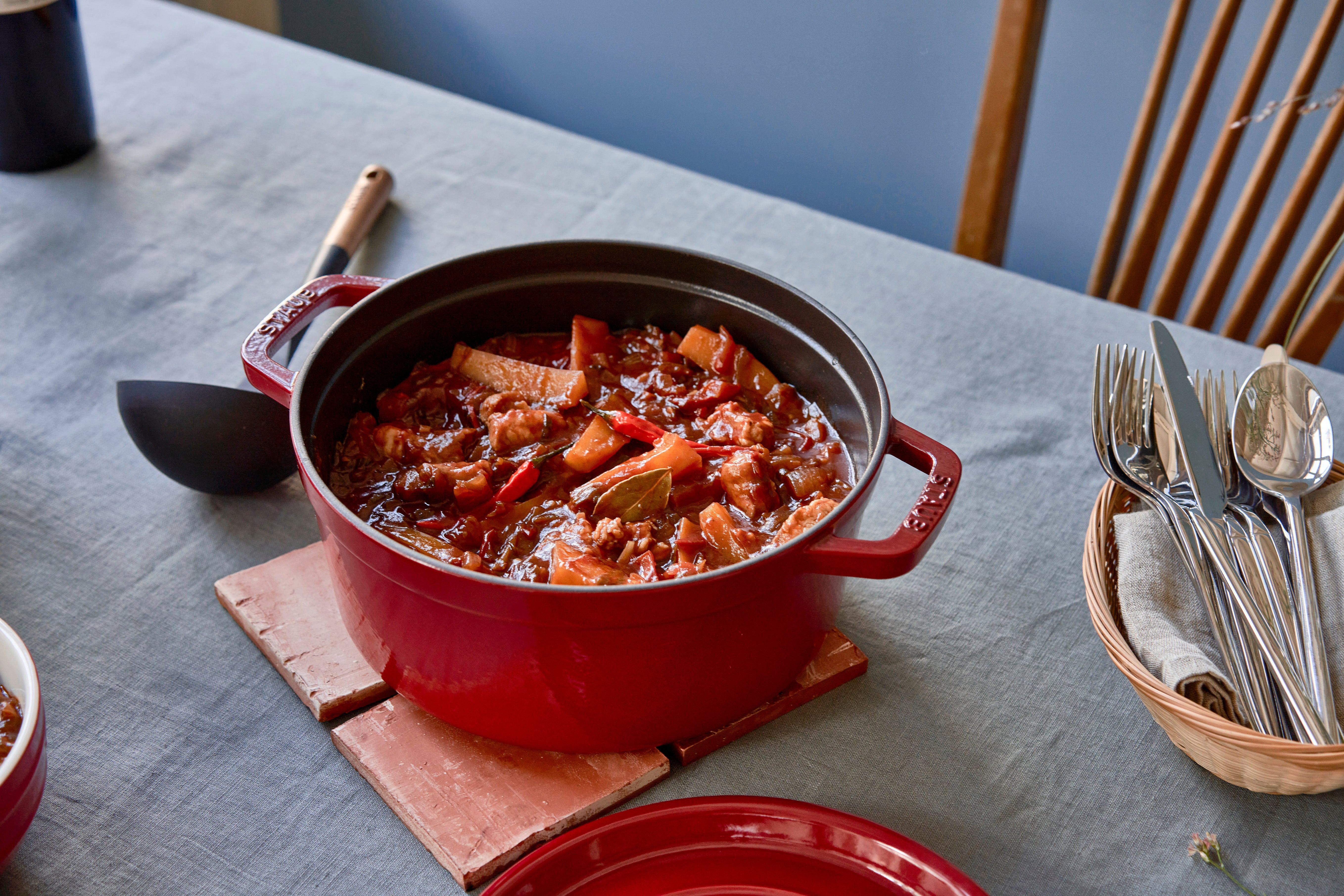 Staub Round Cocotte - 28cm Cherry Red
