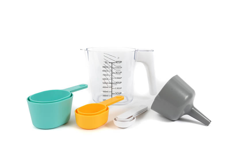 Sprinks Jug with Nesting Measure Cups & Spoons
