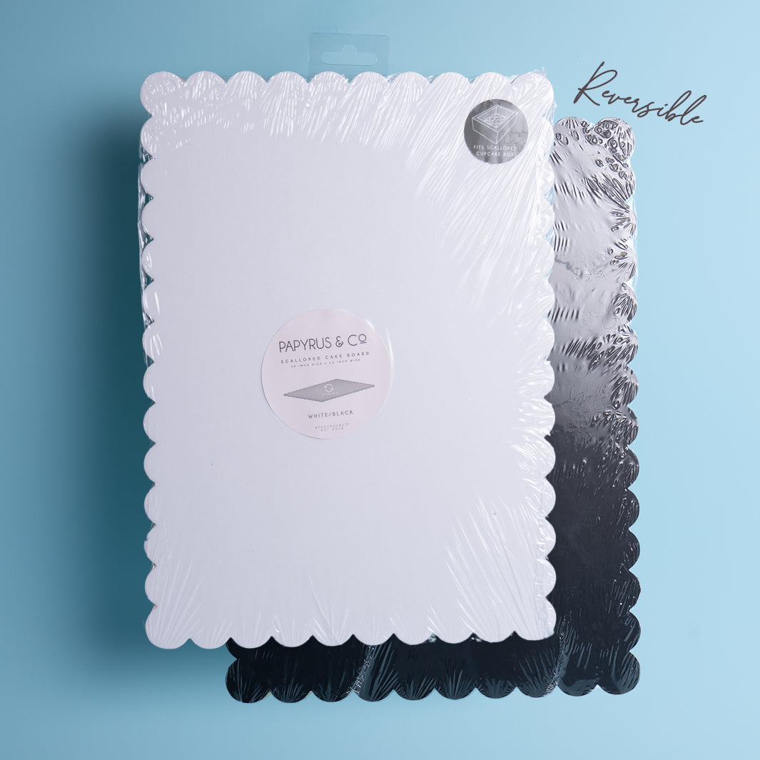 Papyrus Dual-Colour Scalloped Cake Board Rectangle White & Black