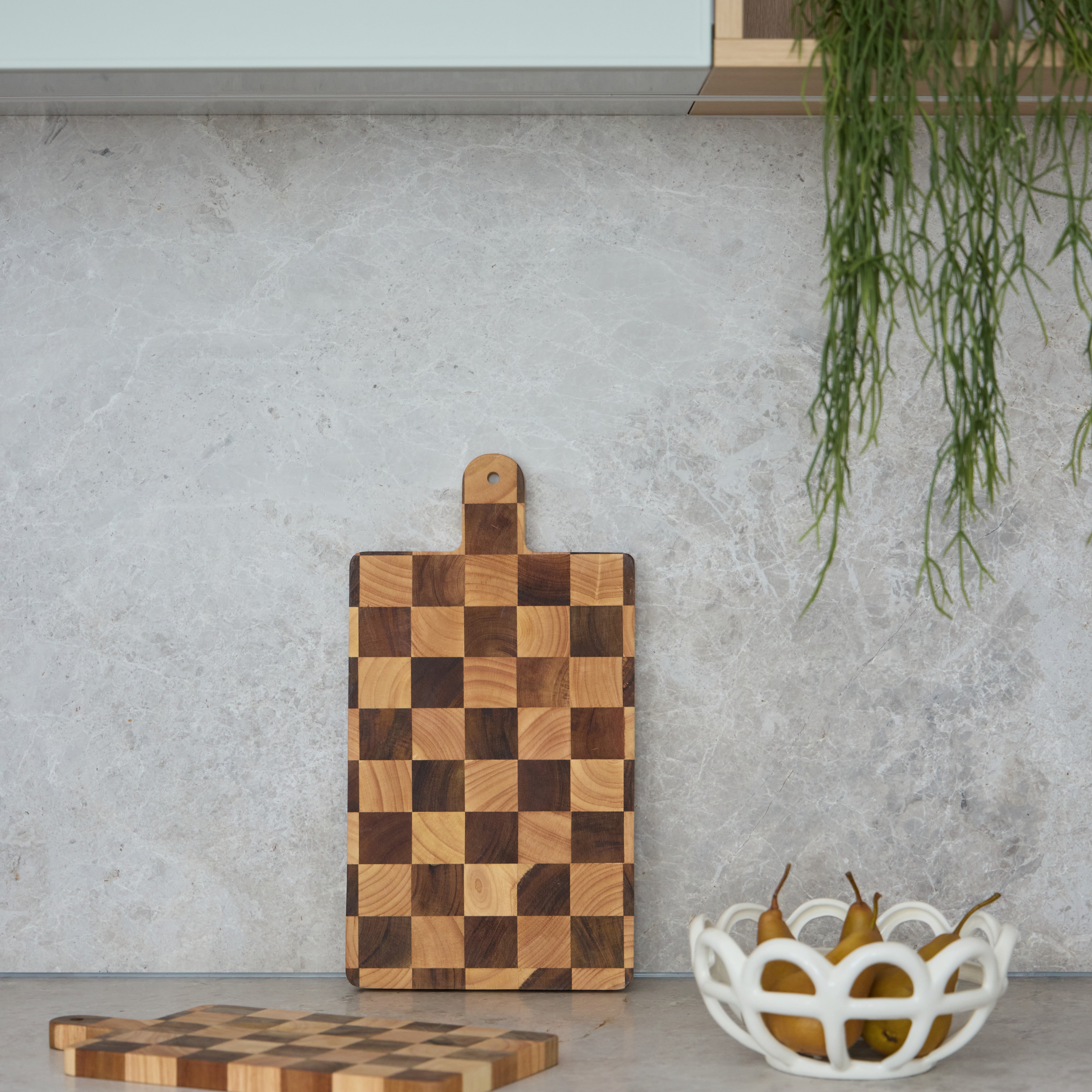Davis & Waddell Hudson Acacia Wood Checkerboard Serving Board with Handle 36cm Natural