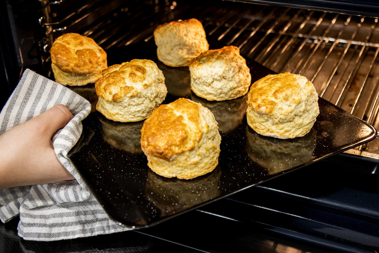 MasterCraft Professional Vitreous Enamel Baking Sheet 35 x 28cm
