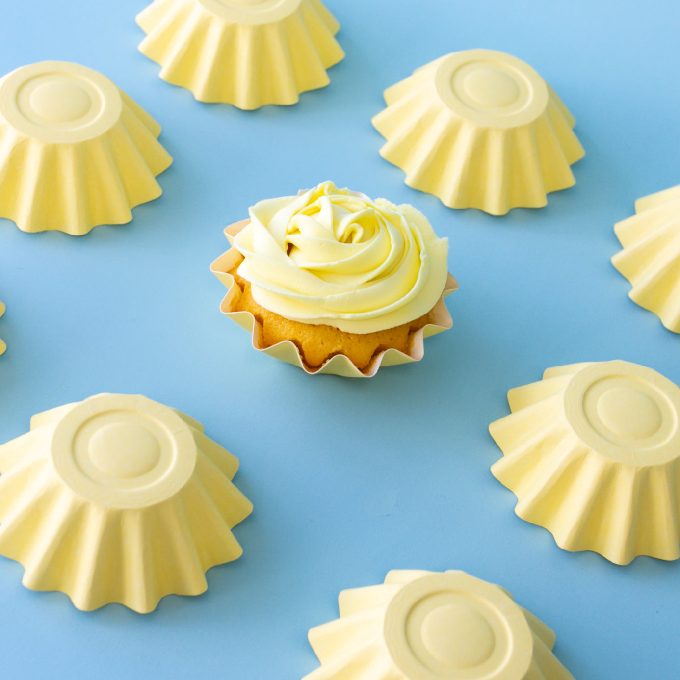 Papyrus Pastel Yellow Bloom Baking Cups 24 Pack