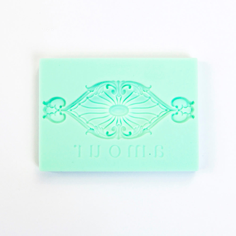 Bake Group Decor Art Mould Amour 1 2.5 x 3.5in