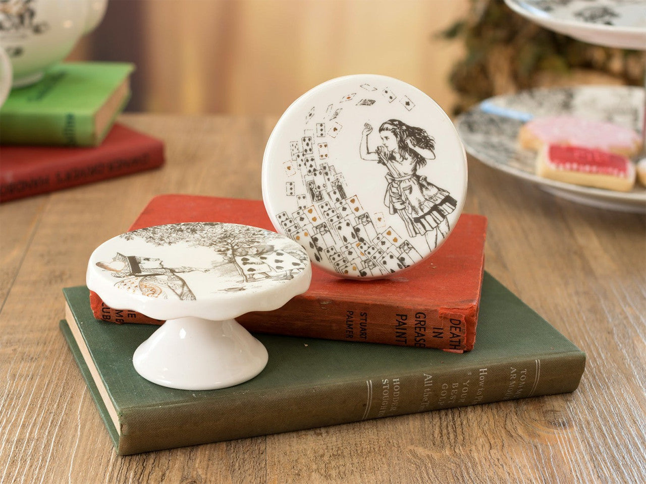V&A Alice in Wonderland Mini Cake Pedestal Set of 2 10cm