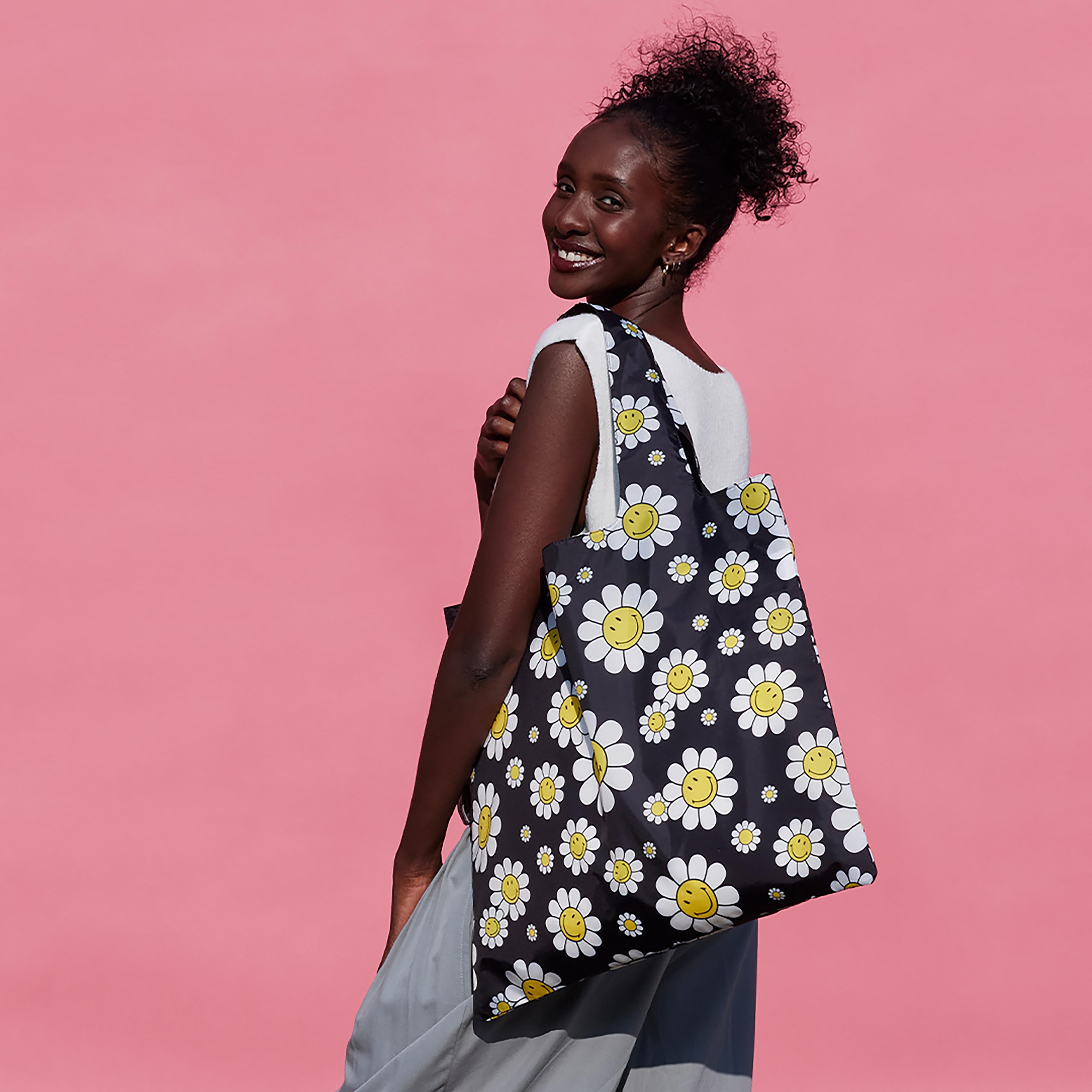 LOQI Smiley Flowers Tote Bag Black
