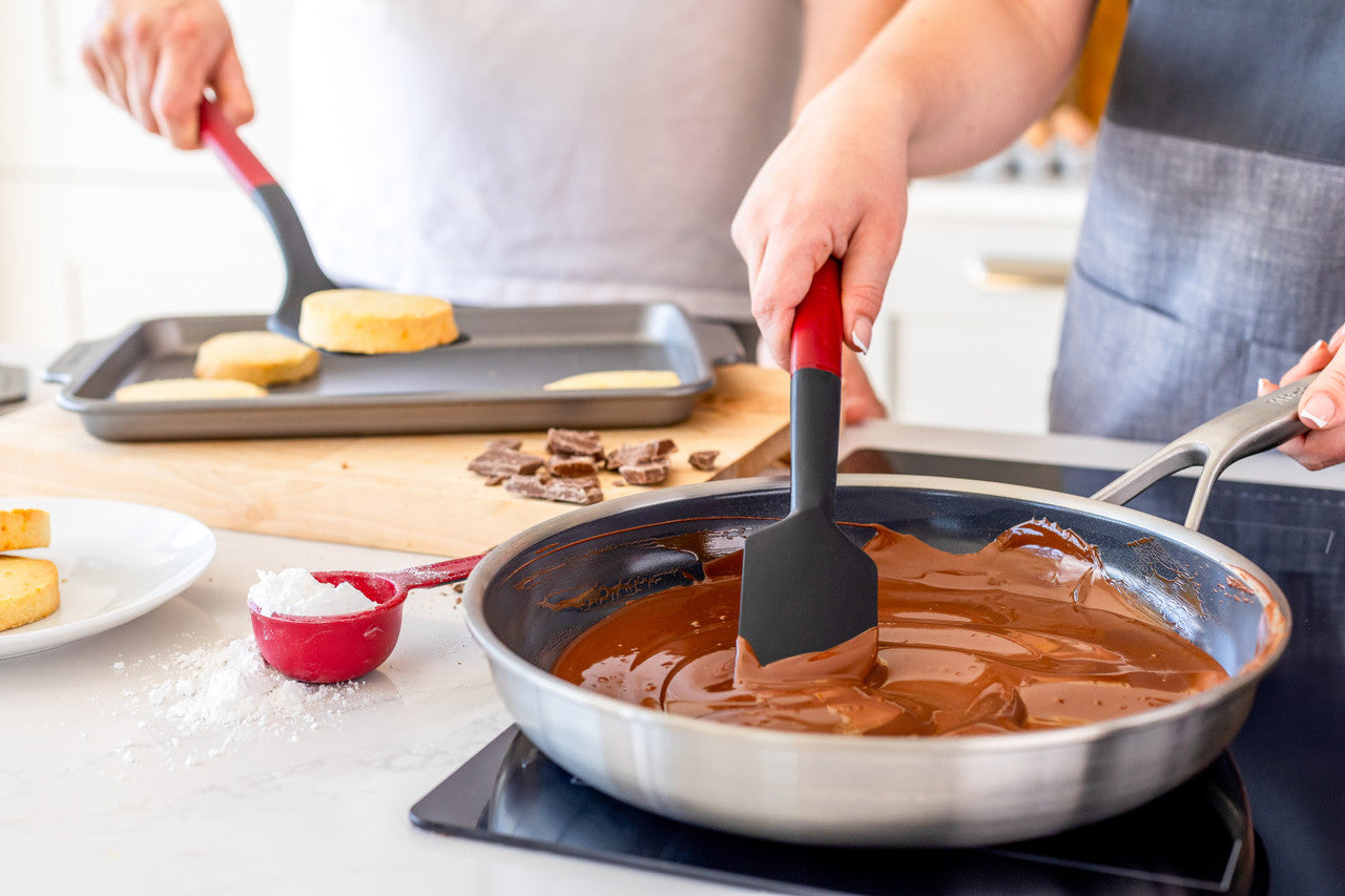 KitchenAid Scraper Spatula 30cm (Empire Red)