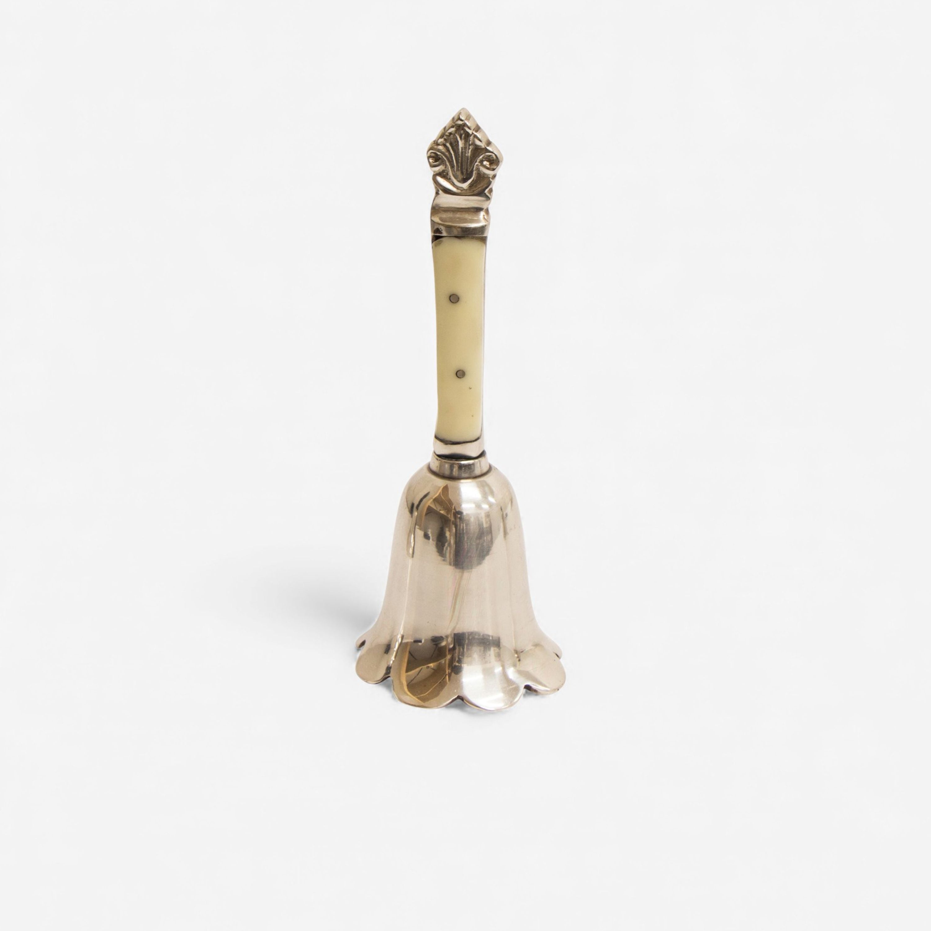 French Country Bell Fleur Handle