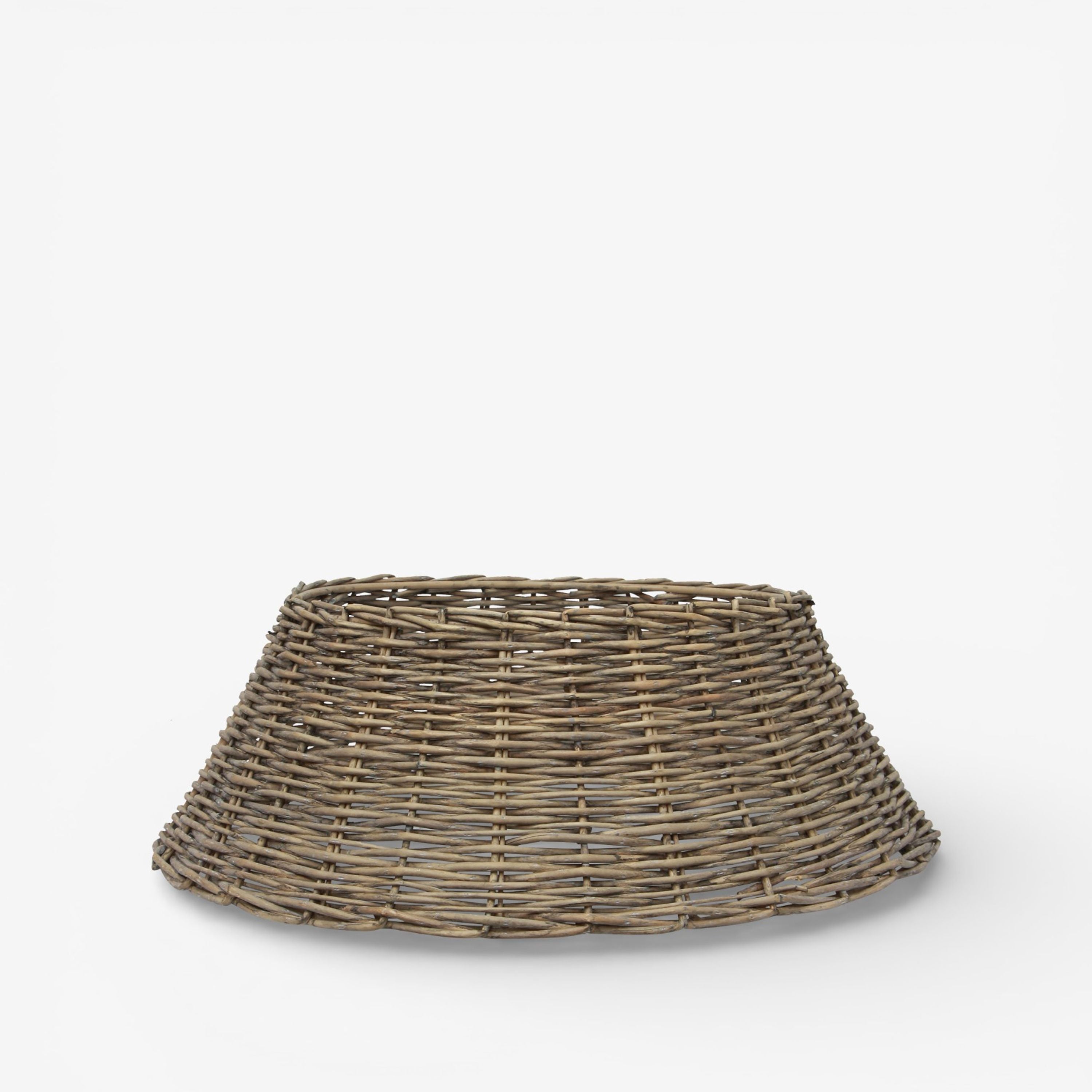 French Country Willow Tree Skirt Large