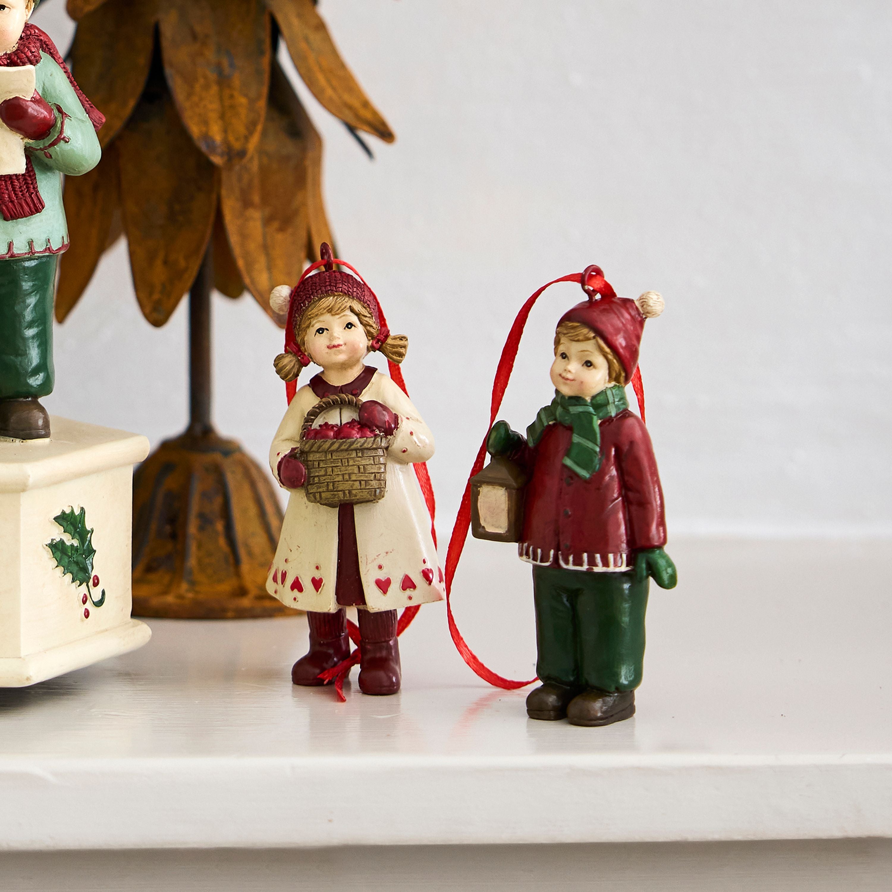 French Country Nils Hanging Decoration
