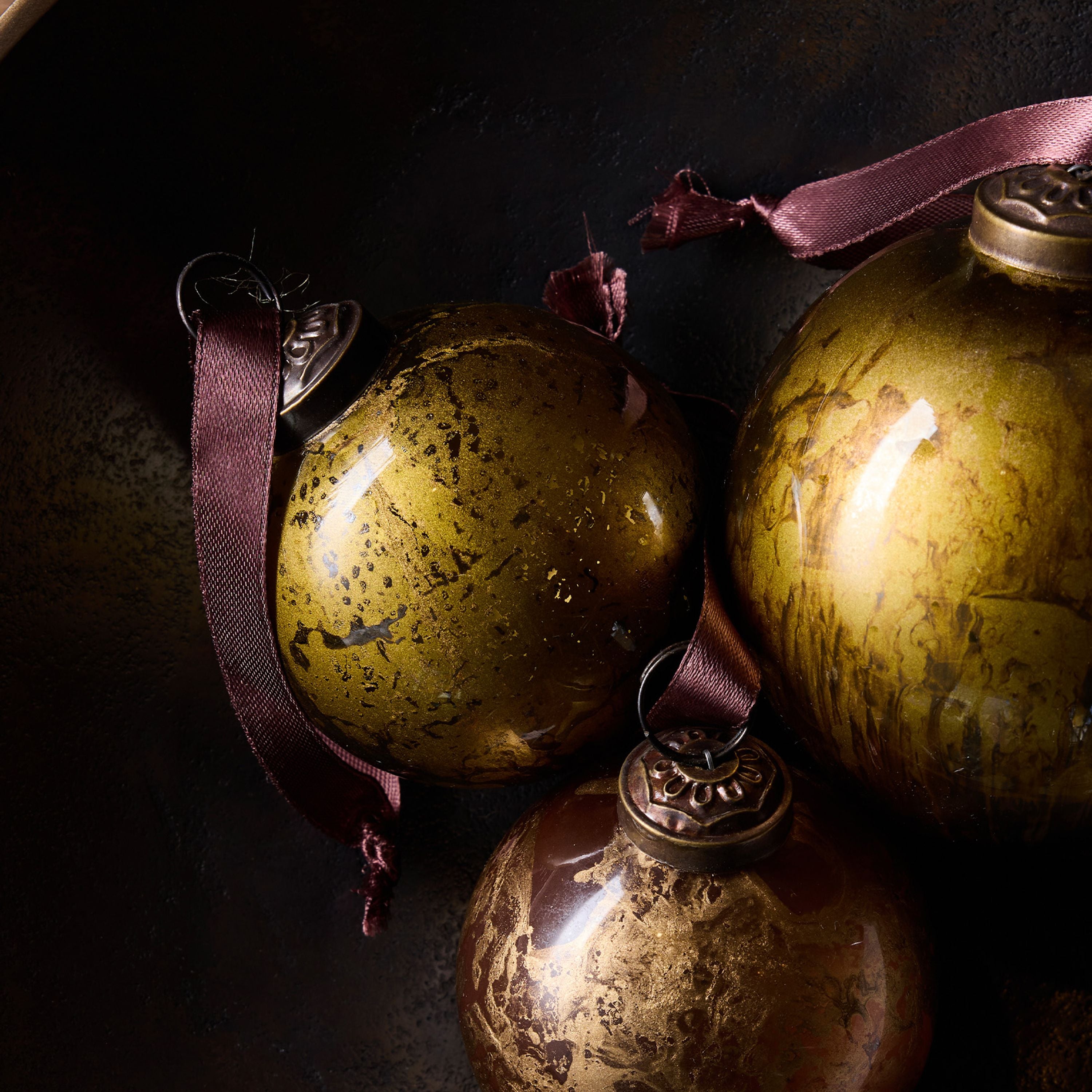French Country Marbled Bauble Bronze Gold