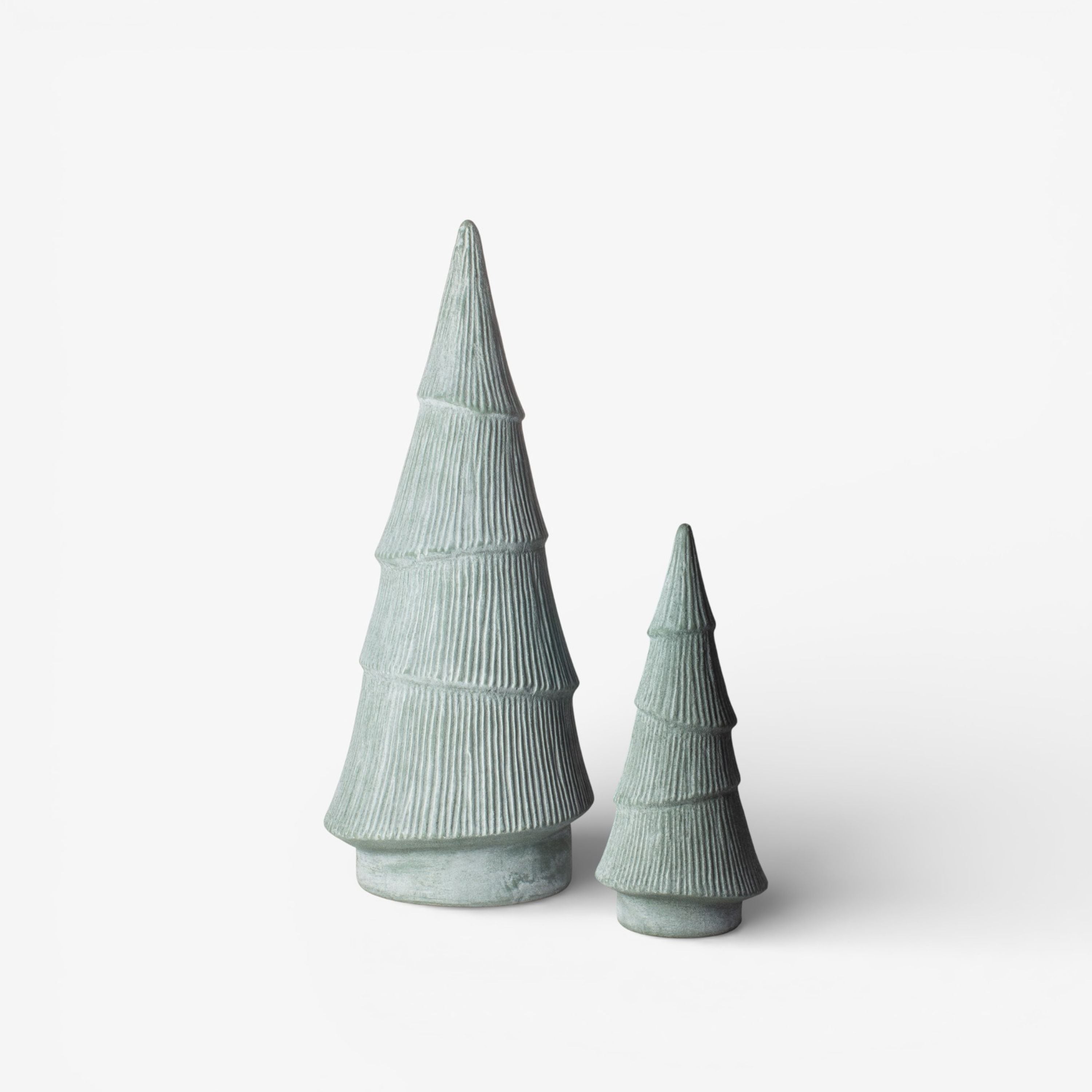 French Country Form Evergreen Tree Ridged 27cm