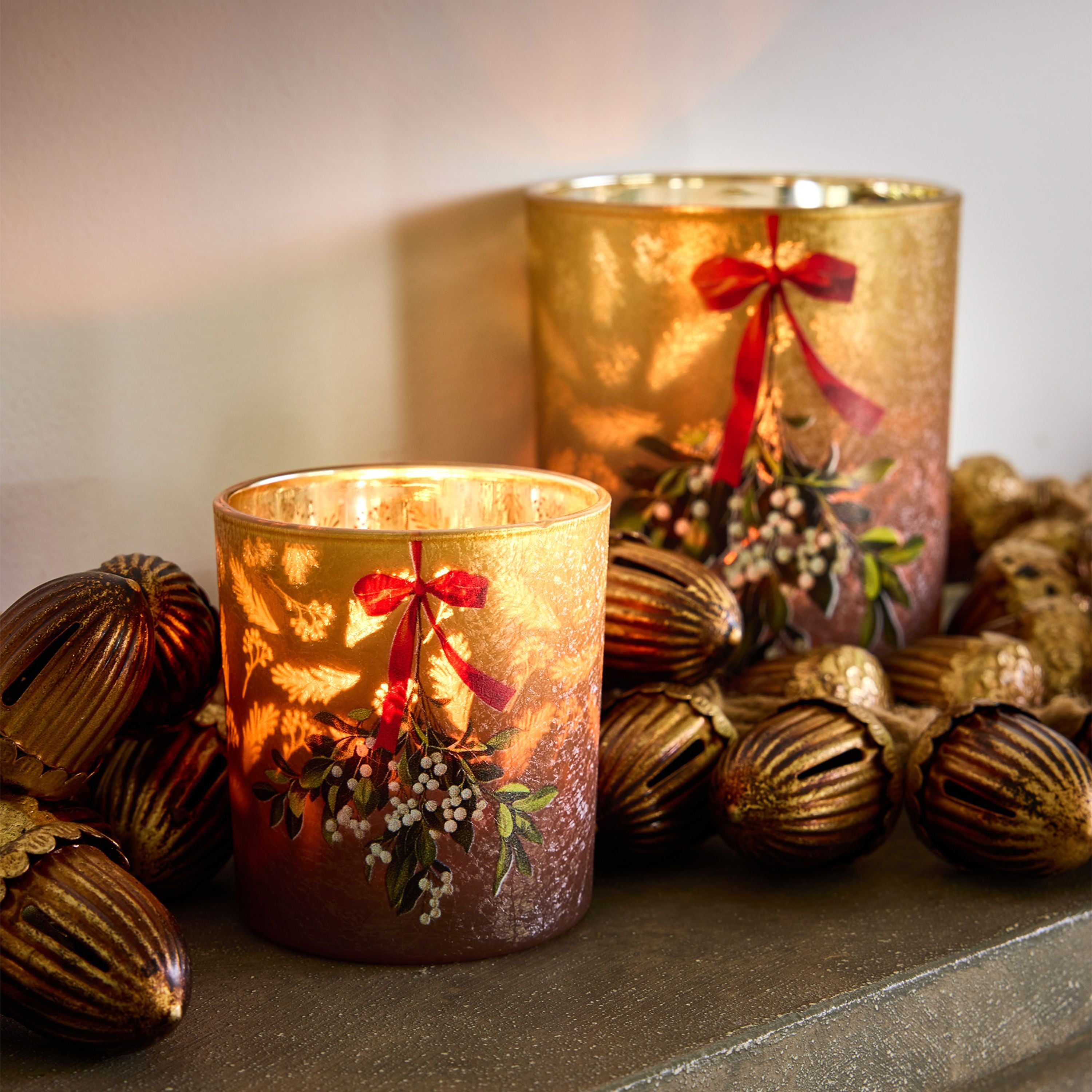 French Country Aurelia Mistletoe Votive Small