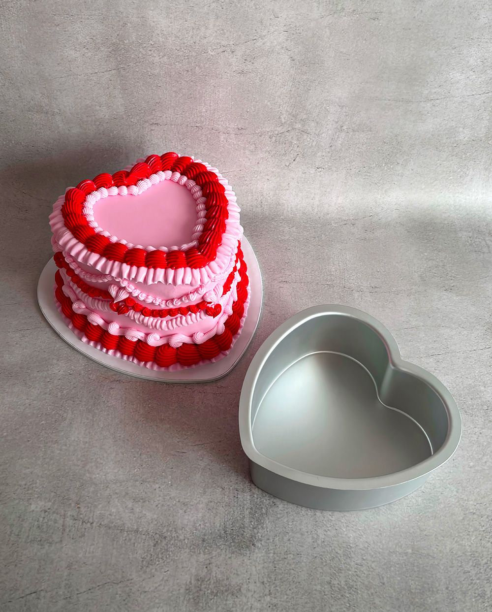 Mondo Pro Heart Cake Pan 10in (25 x 7.5cm)