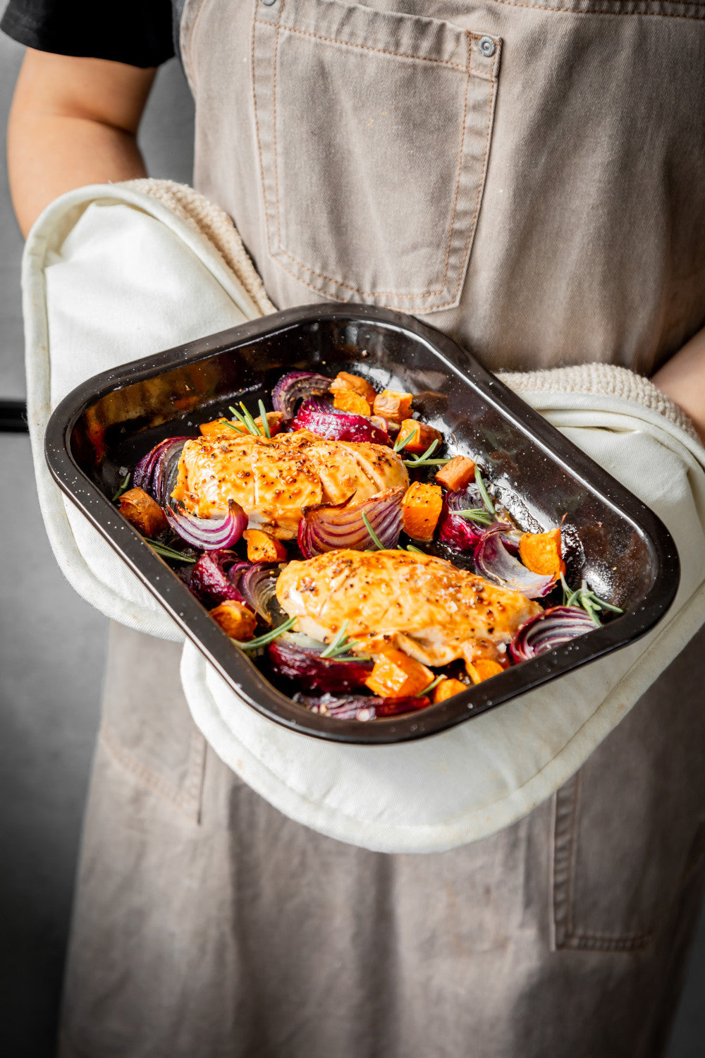 MasterCraft Professional Vitreous Enamel Roasting Pan 27 x 21cm
