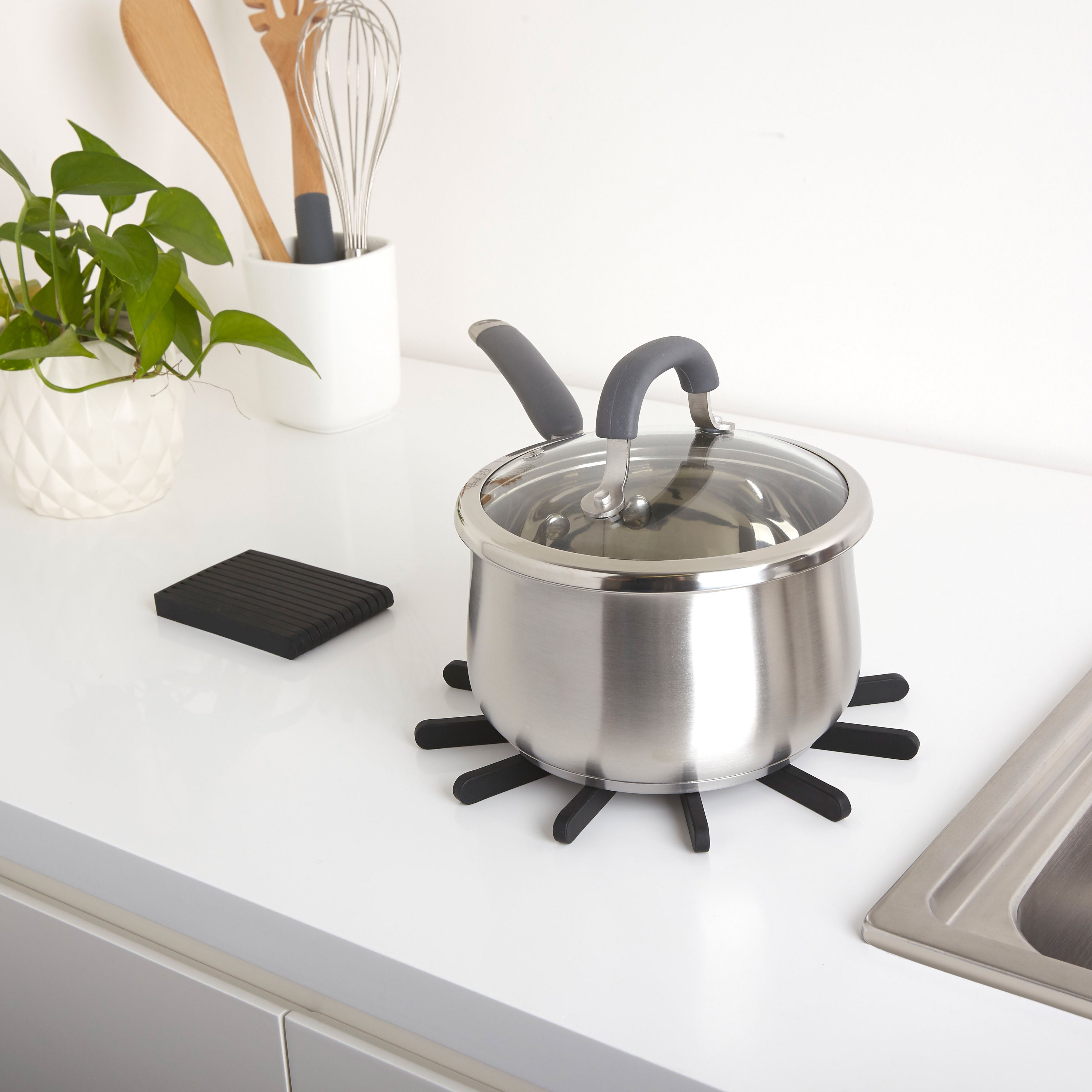 Umbra Fanfare Trivet Set of 2
