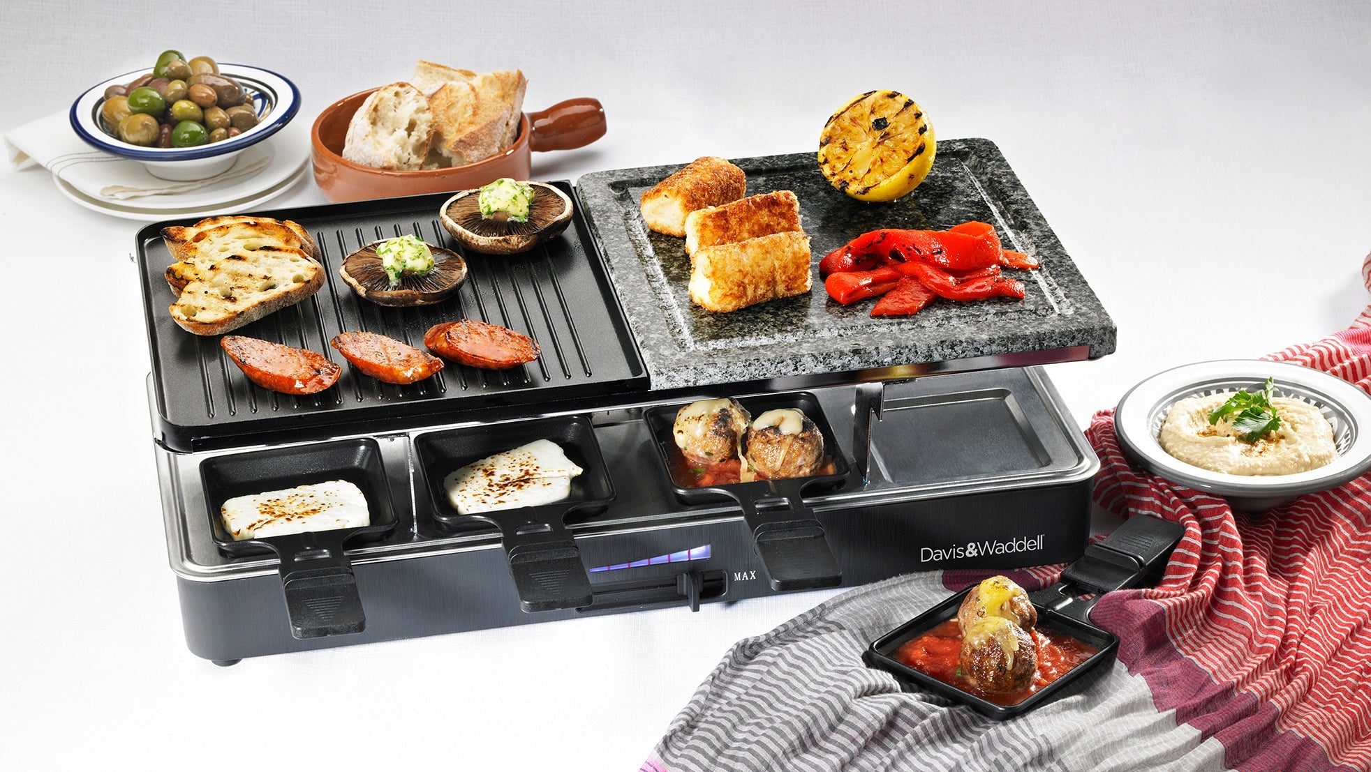 Davis & Waddell 8 Person Electric Party Grill Black