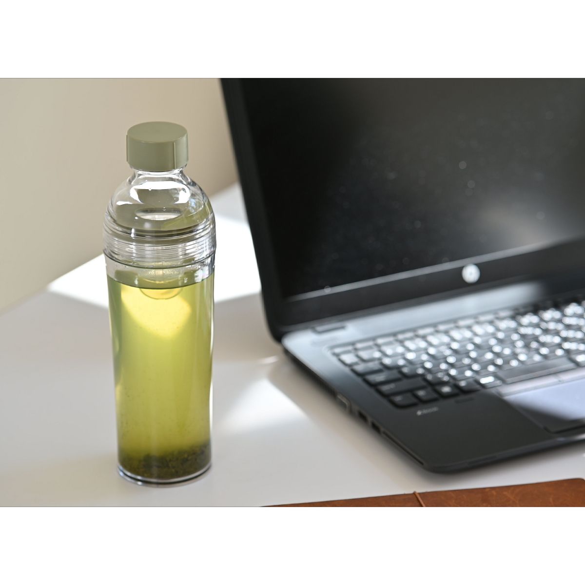 Hario Filter-in Bottle Portable 160ml - Pink