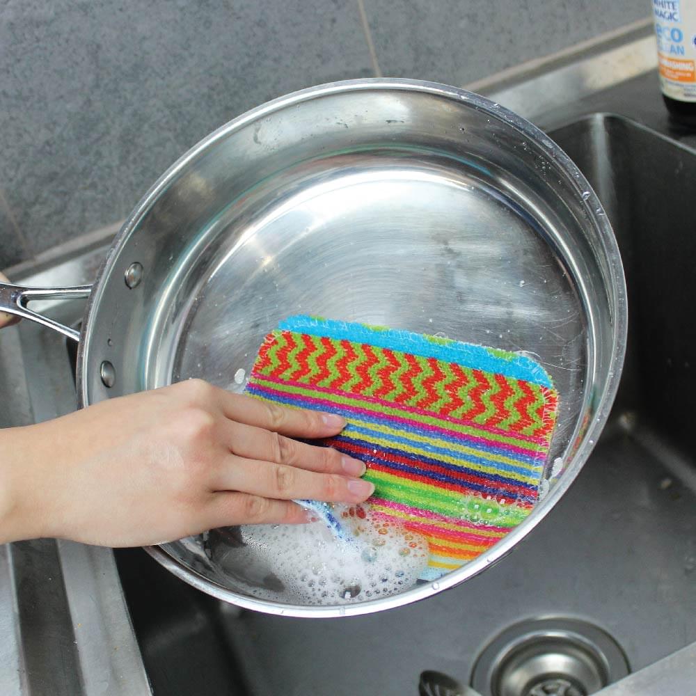 White Magic Scrubtastic Flat Pot Scrubber