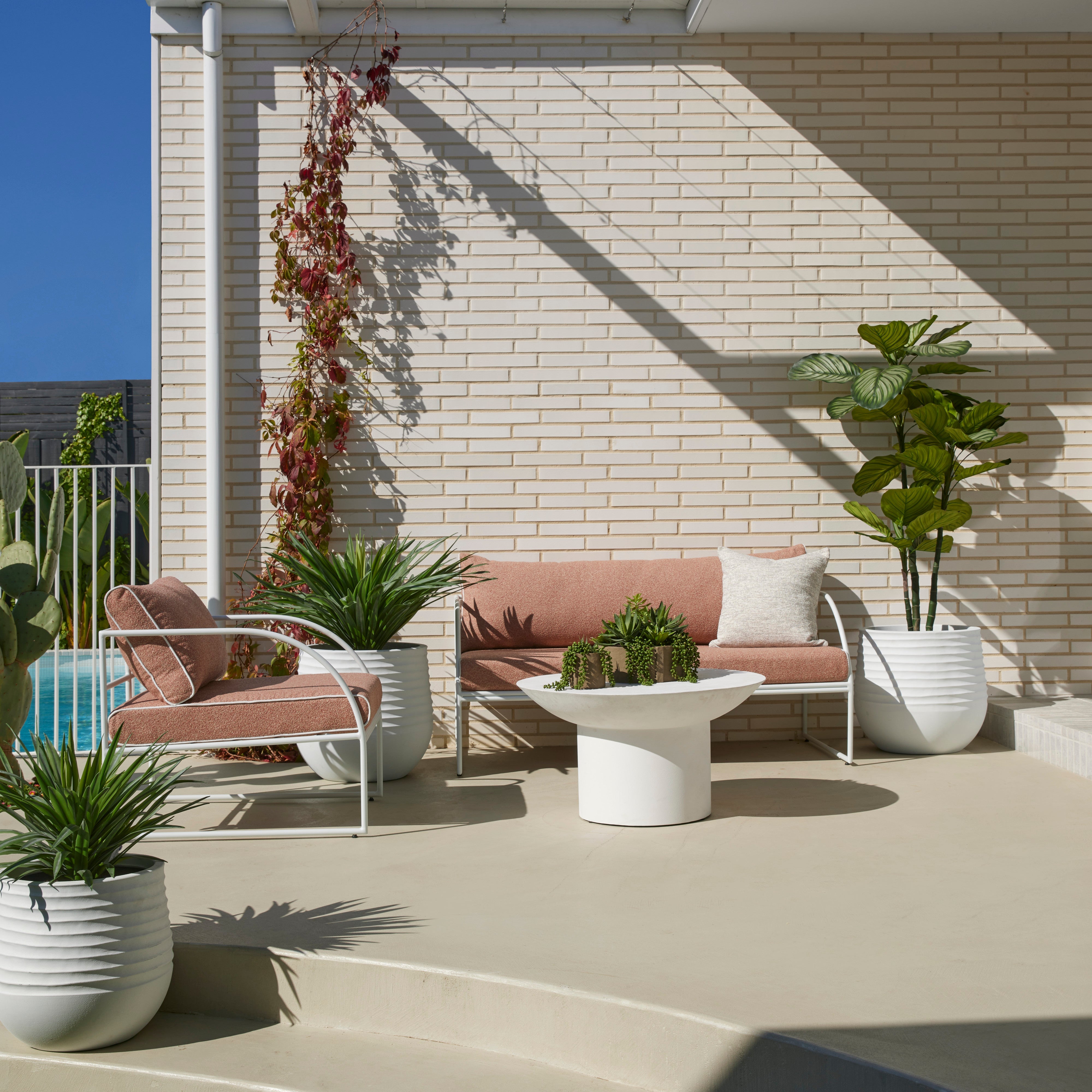 Amalfi Reeve Outdoor 2 Seater Sofa Pink & White