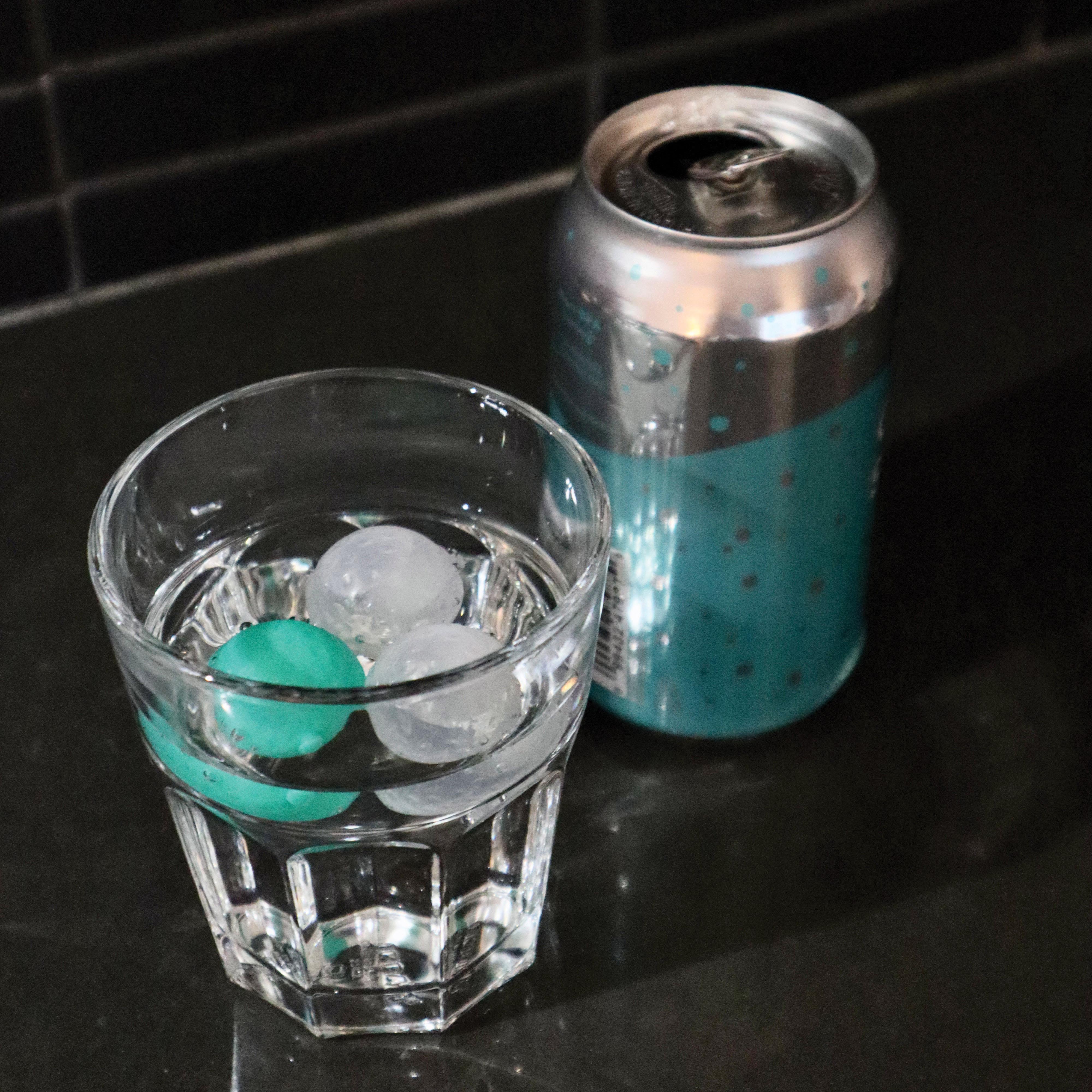 Kikkerland Golf Ball Ice Cubes Green
