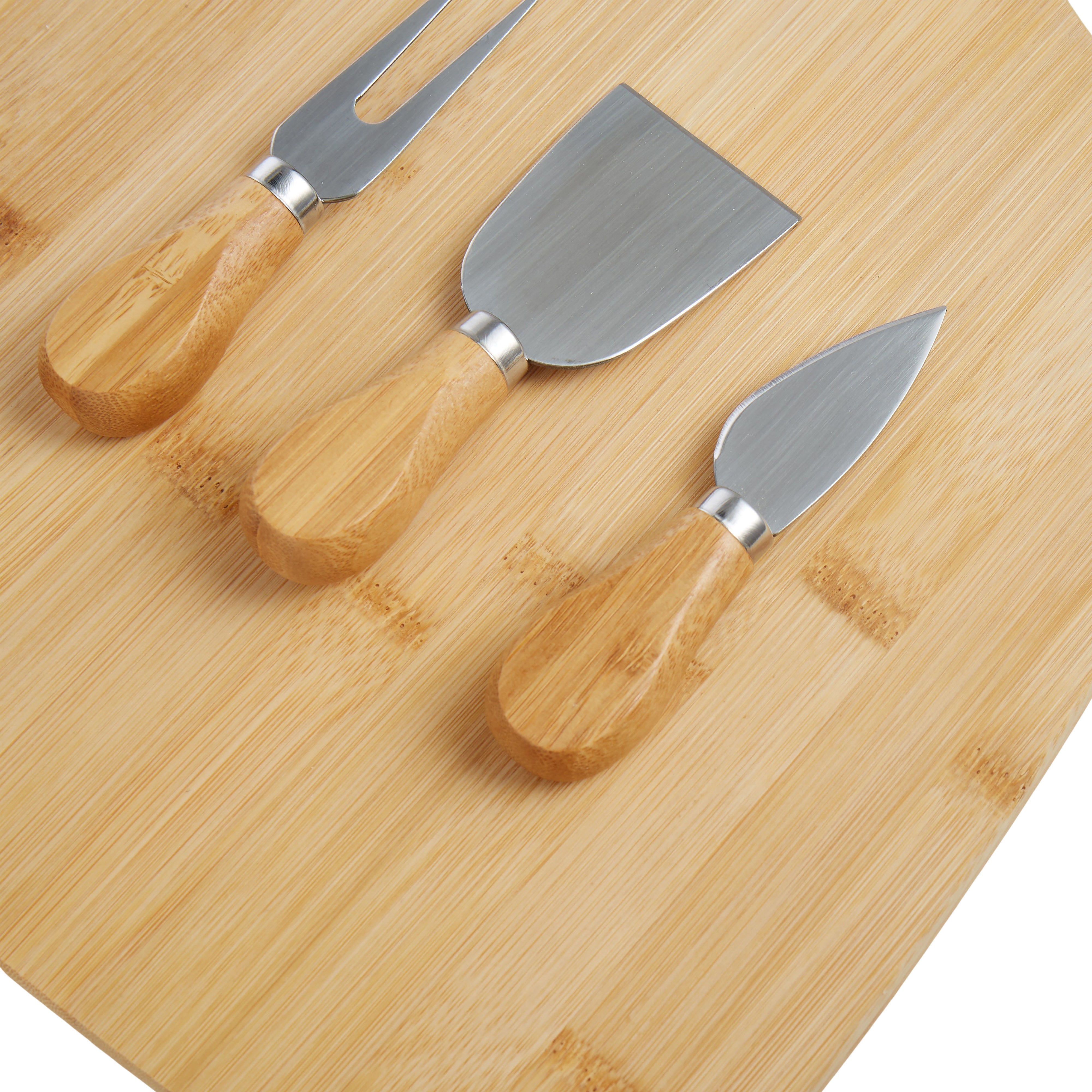 Davis & Waddell Bamboo Cheese Paddle with 3 Piece Set Knives Natural